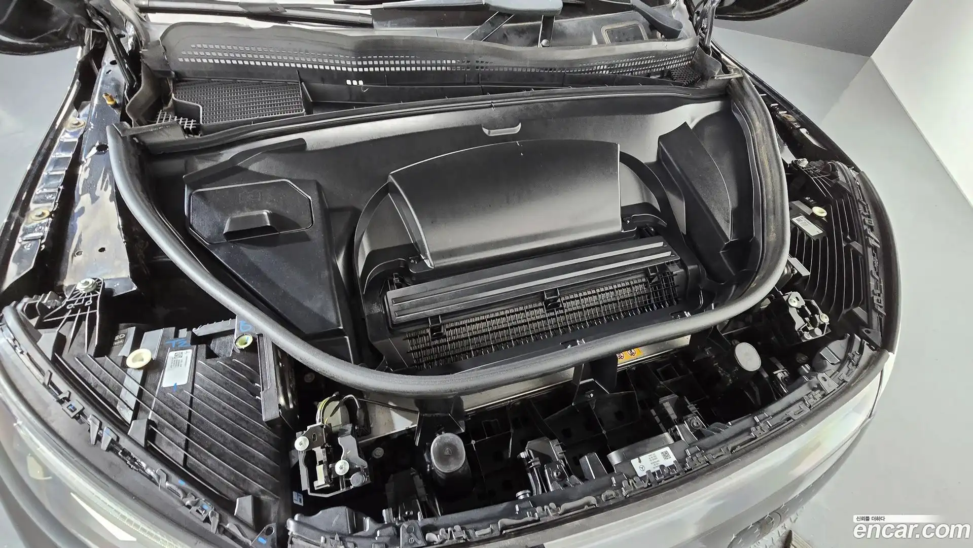 EQE Mercedes-Benz 2023.11-OUTER-006
