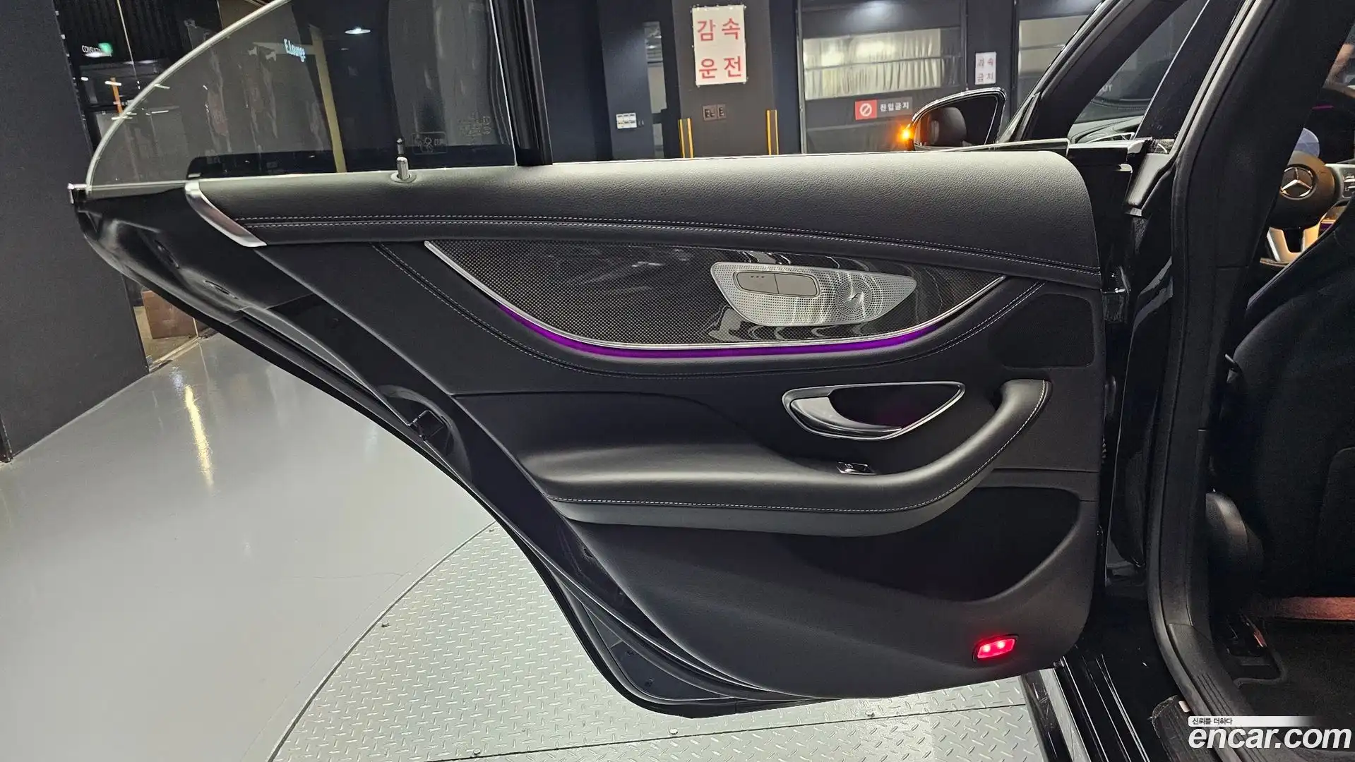 CLS-Class Mercedes-Benz 2020.7-INNER-035