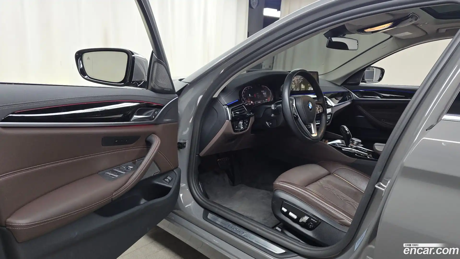 5-Series BMW 2021.4-INNER-010