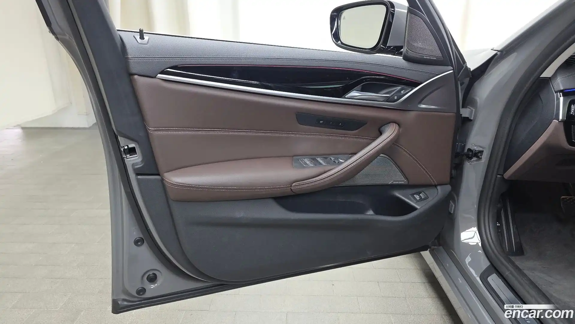 5-Series BMW 2021.4-INNER-034