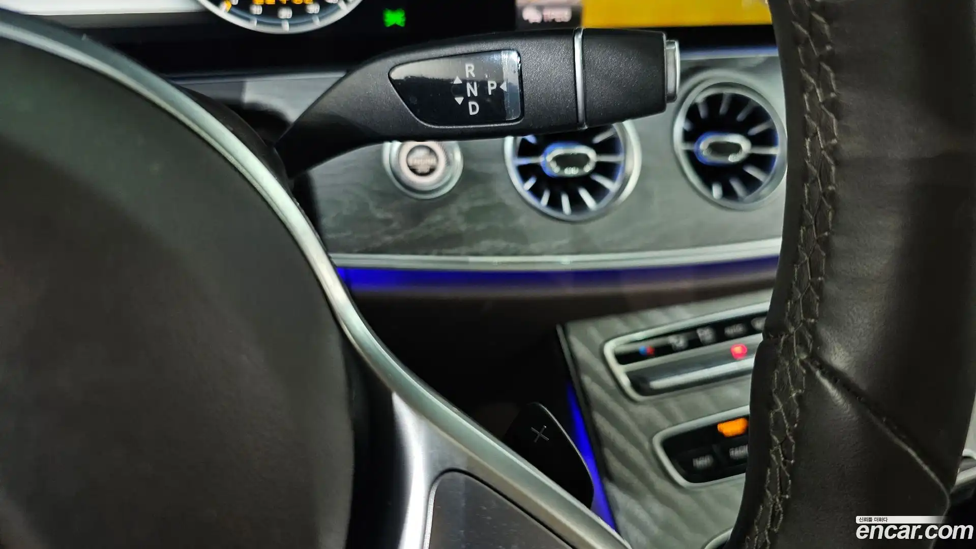 CLS-Class Mercedes-Benz 2019.5-INNER-009