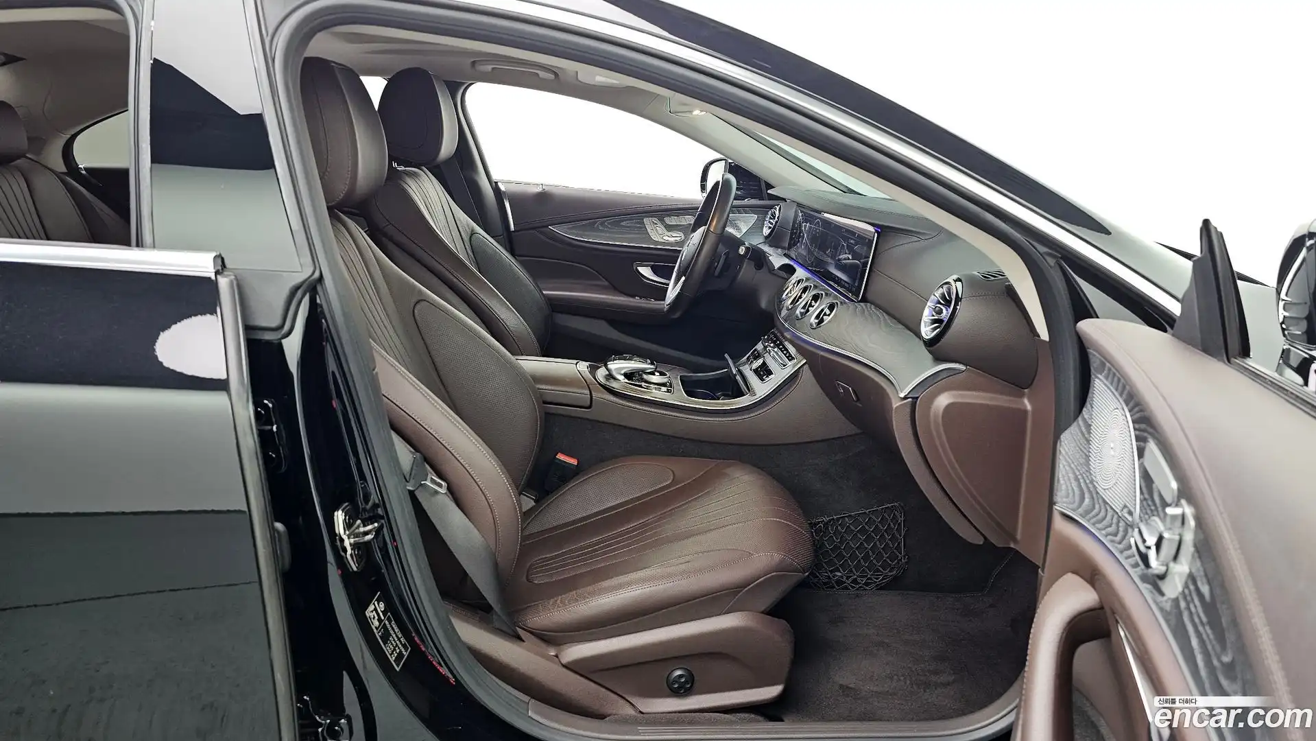 CLS-Class Mercedes-Benz 2019.5-OPTION-015