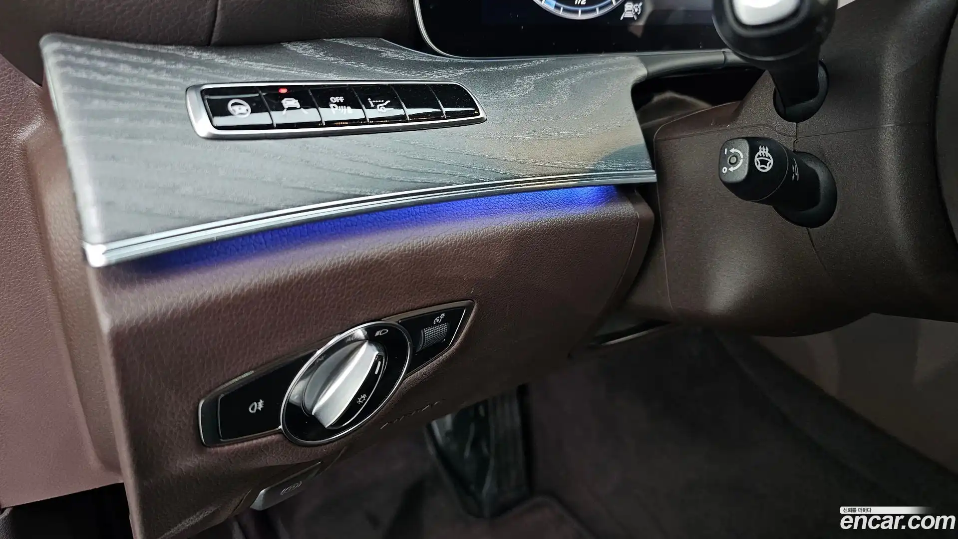 CLS-Class Mercedes-Benz 2019.5-OPTION-041