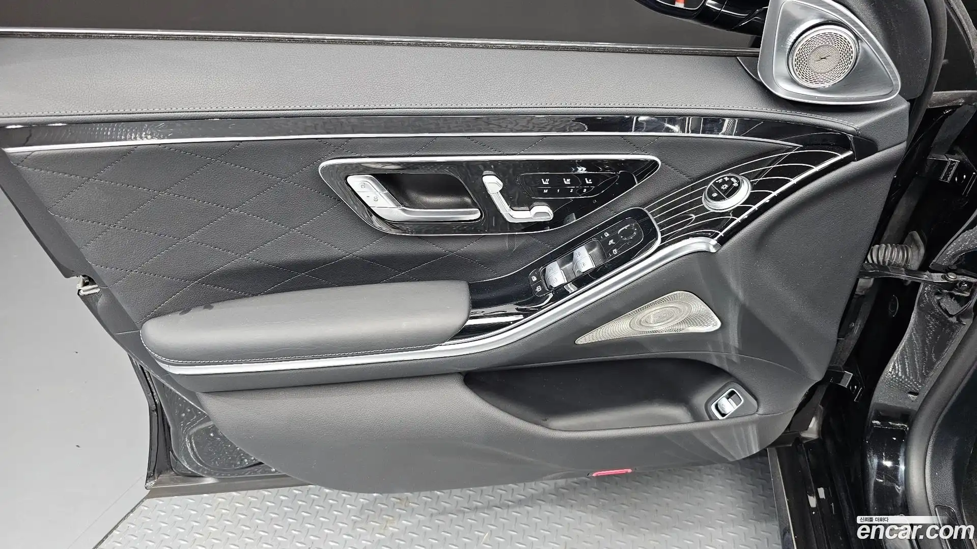 S-Class Mercedes-Benz 2021.11-INNER-034