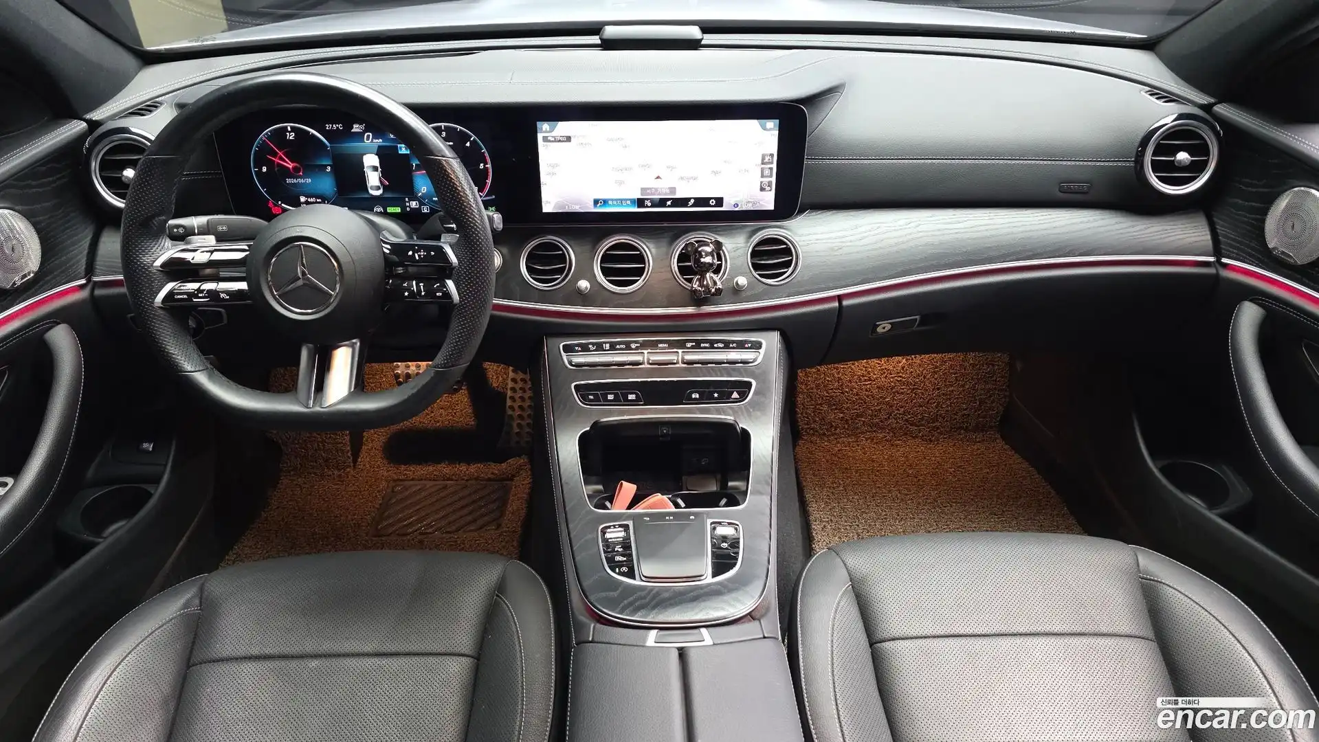 E-Class Mercedes-Benz 2022.7-INNER-007