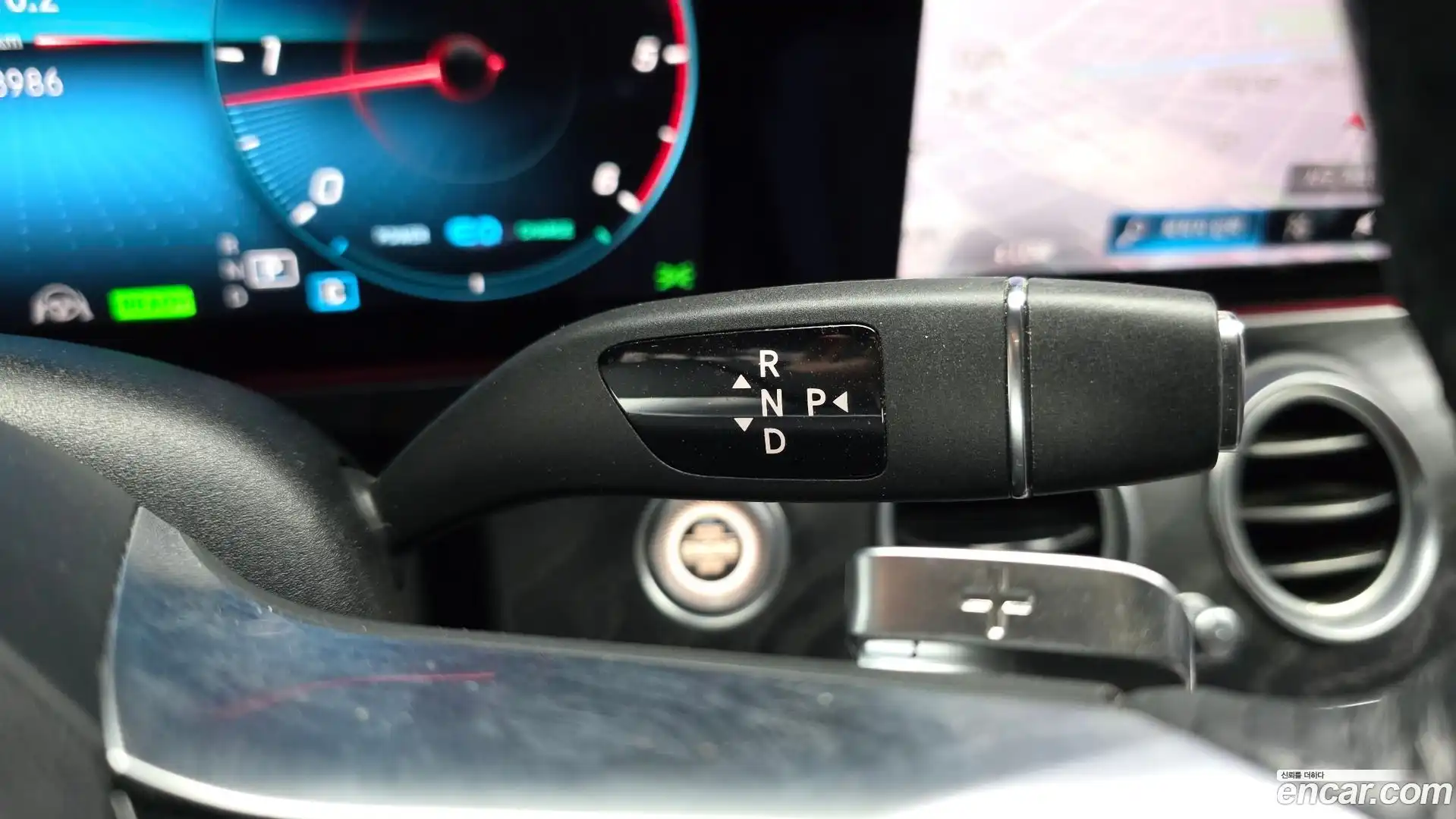 E-Class Mercedes-Benz 2022.7-INNER-009