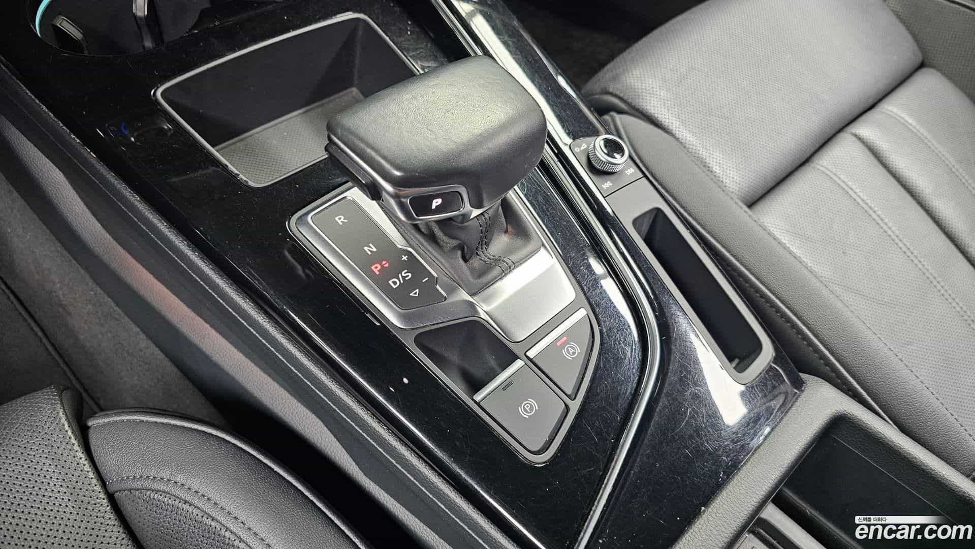A4 Audi 2021.10-INNER-009