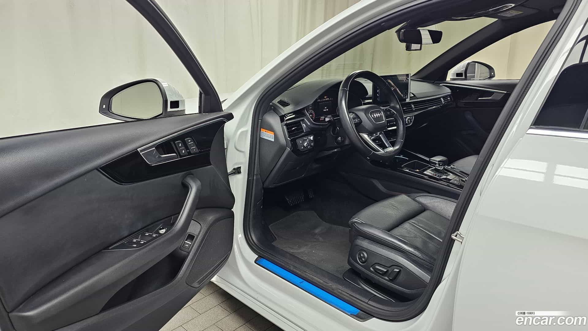 A4 Audi 2021.10-INNER-010