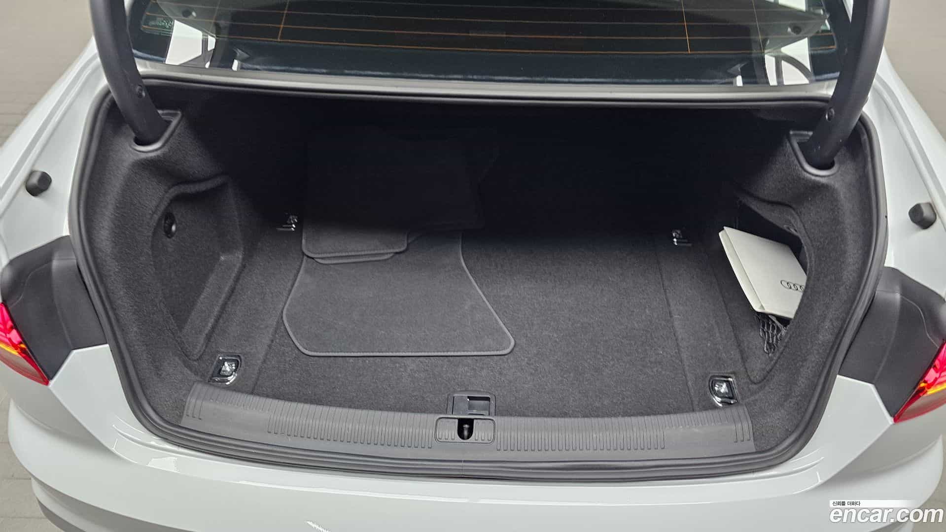 A4 Audi 2021.10-OPTION-021