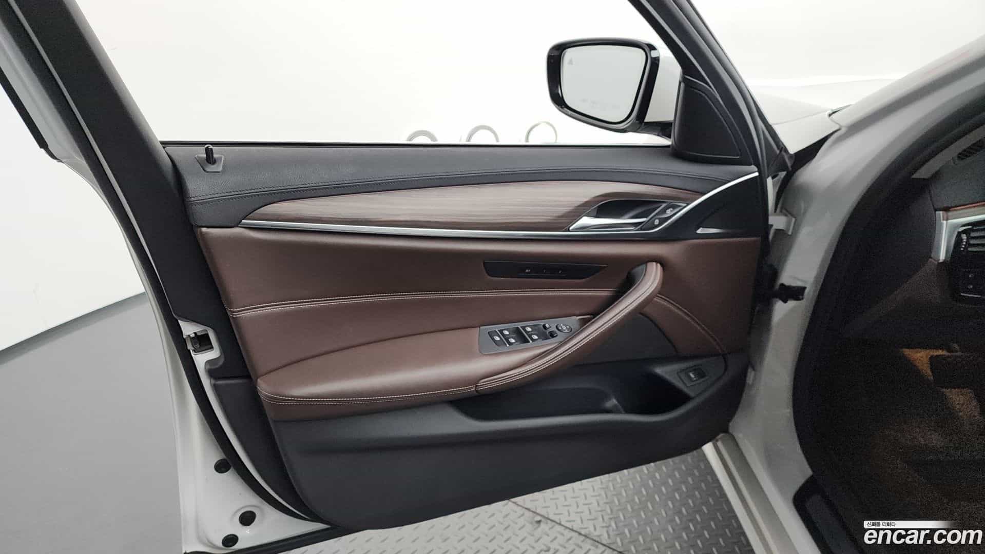 5-Series BMW 2018.7-INNER-034