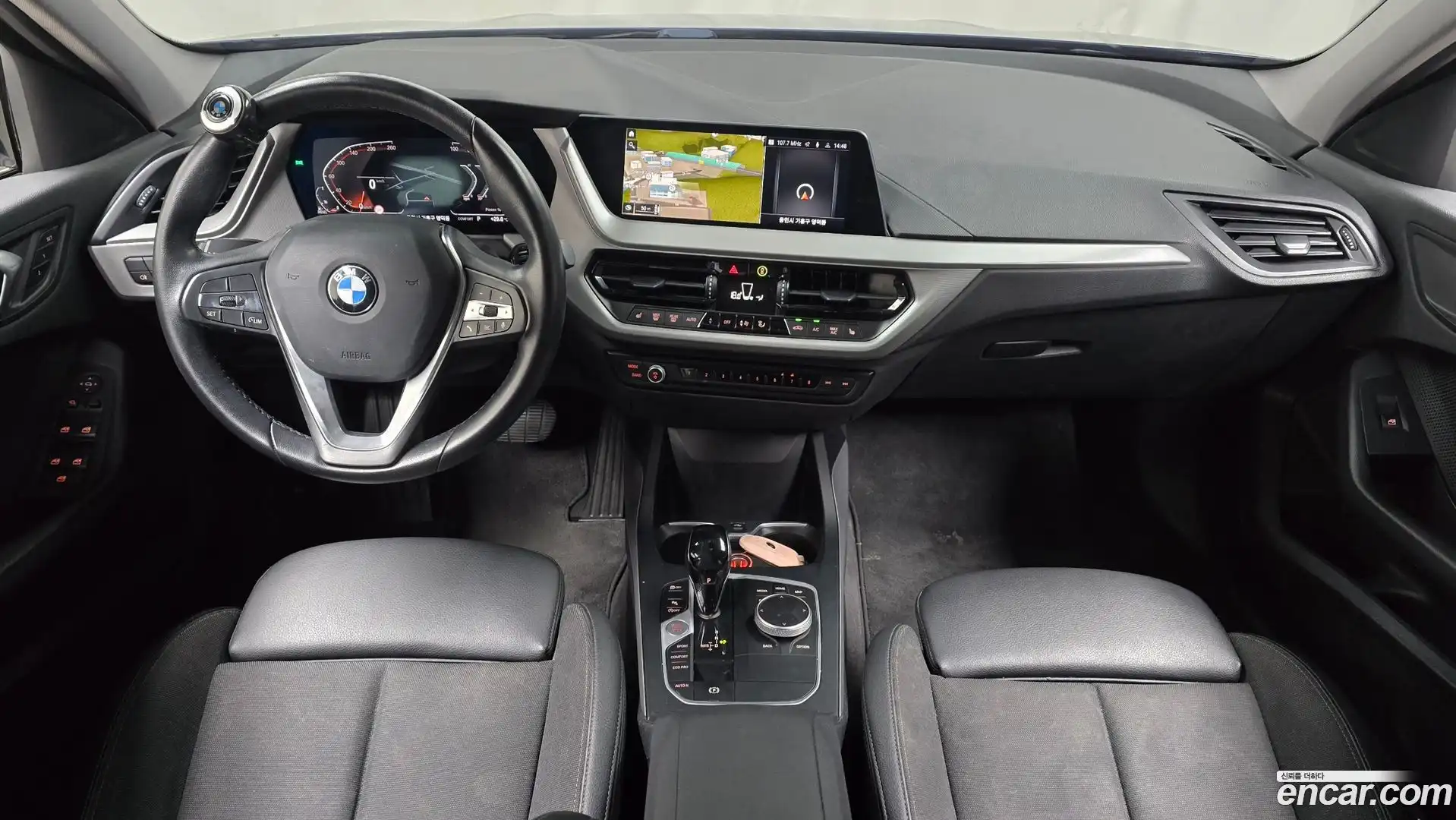 1-Series BMW 2021.4-INNER-007