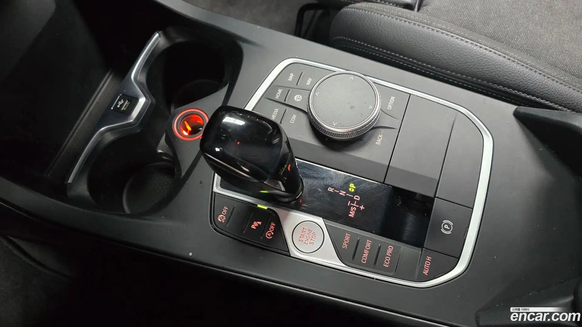 1-Series BMW 2021.4-INNER-009