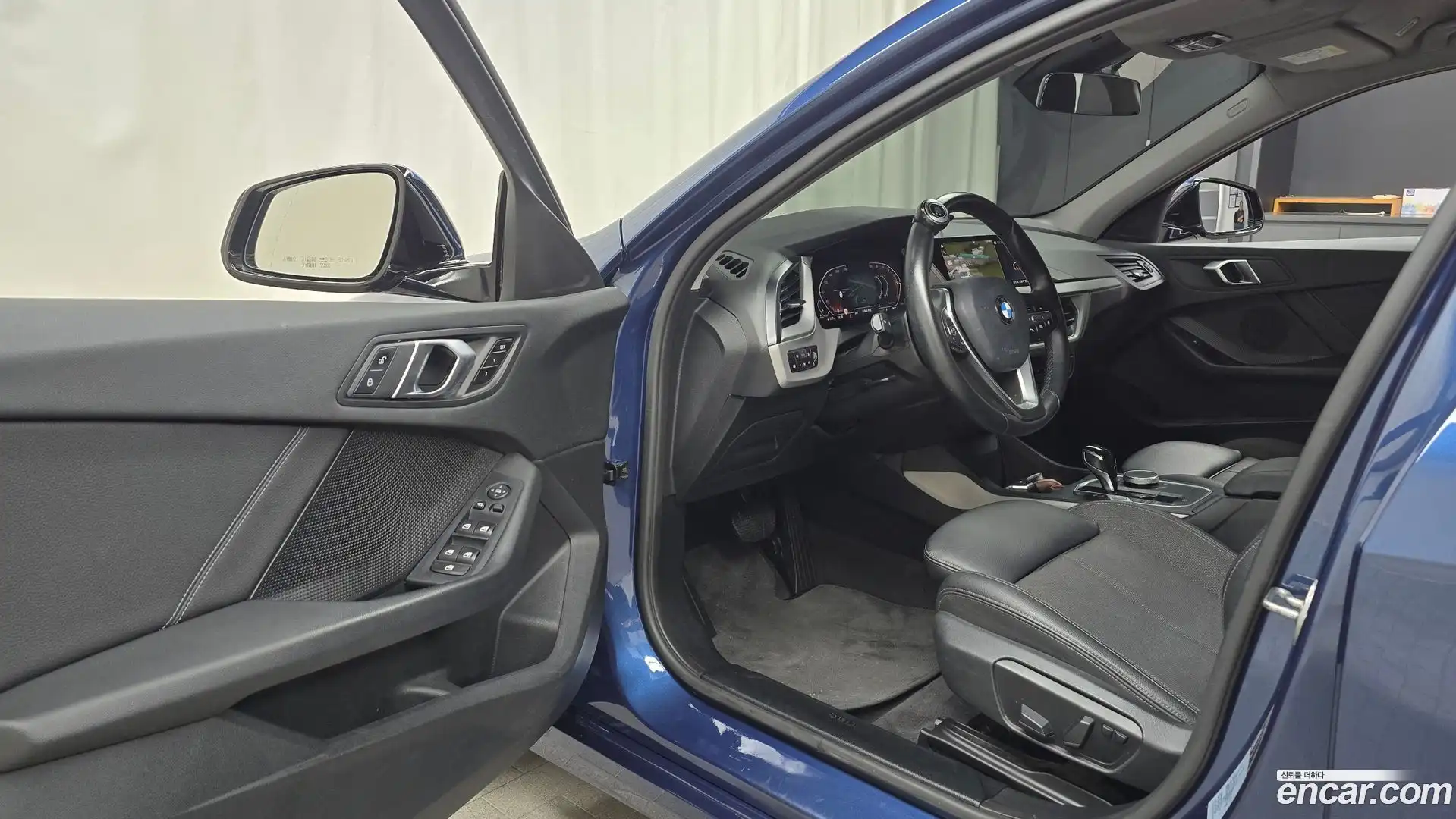 1-Series BMW 2021.4-INNER-010