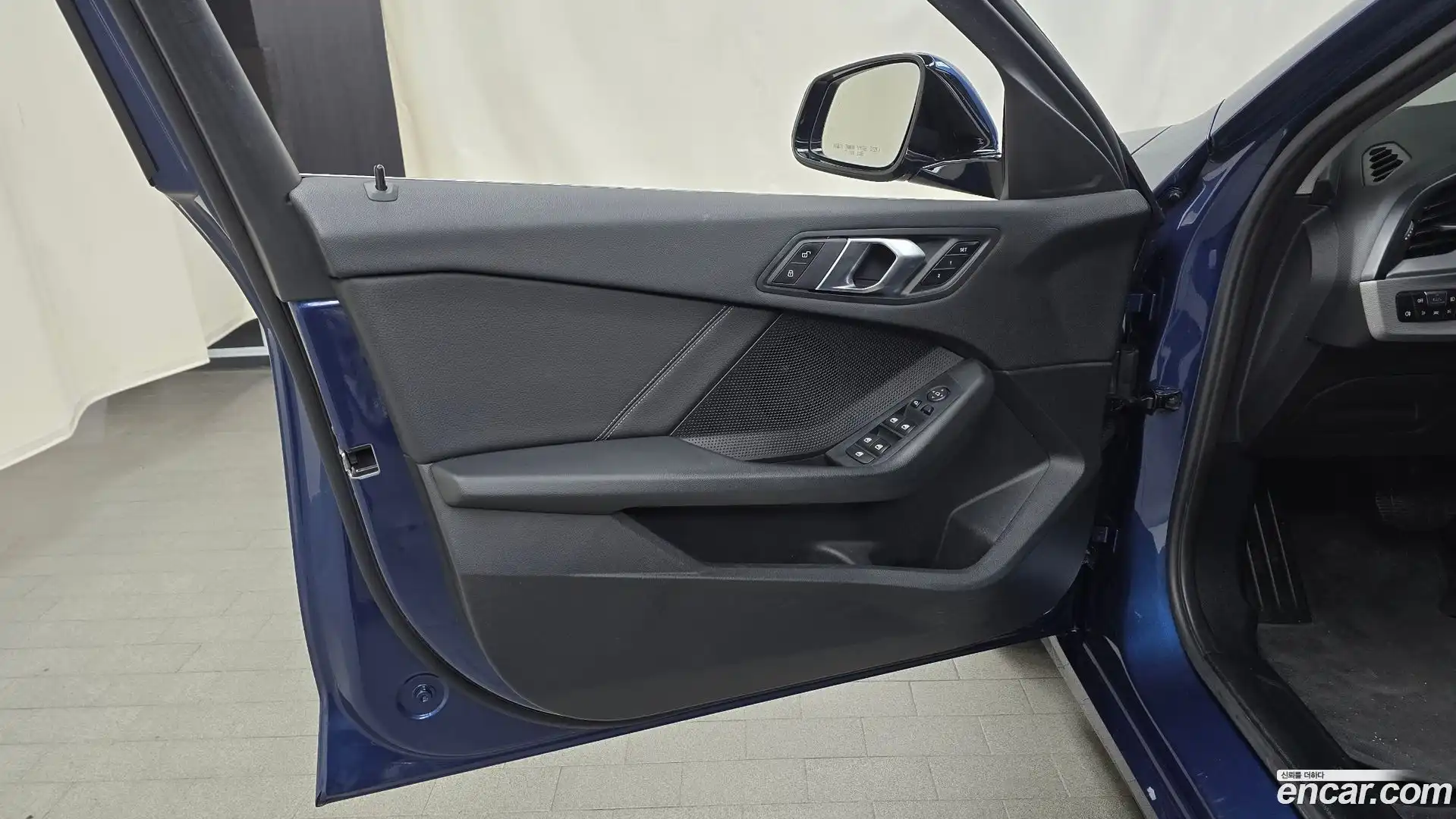 1-Series BMW 2021.4-INNER-034