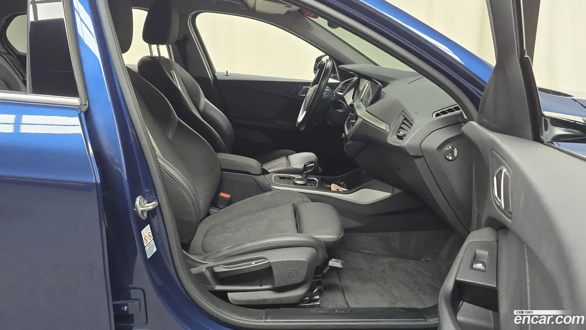 1-Series BMW 2021.4-INNER-036