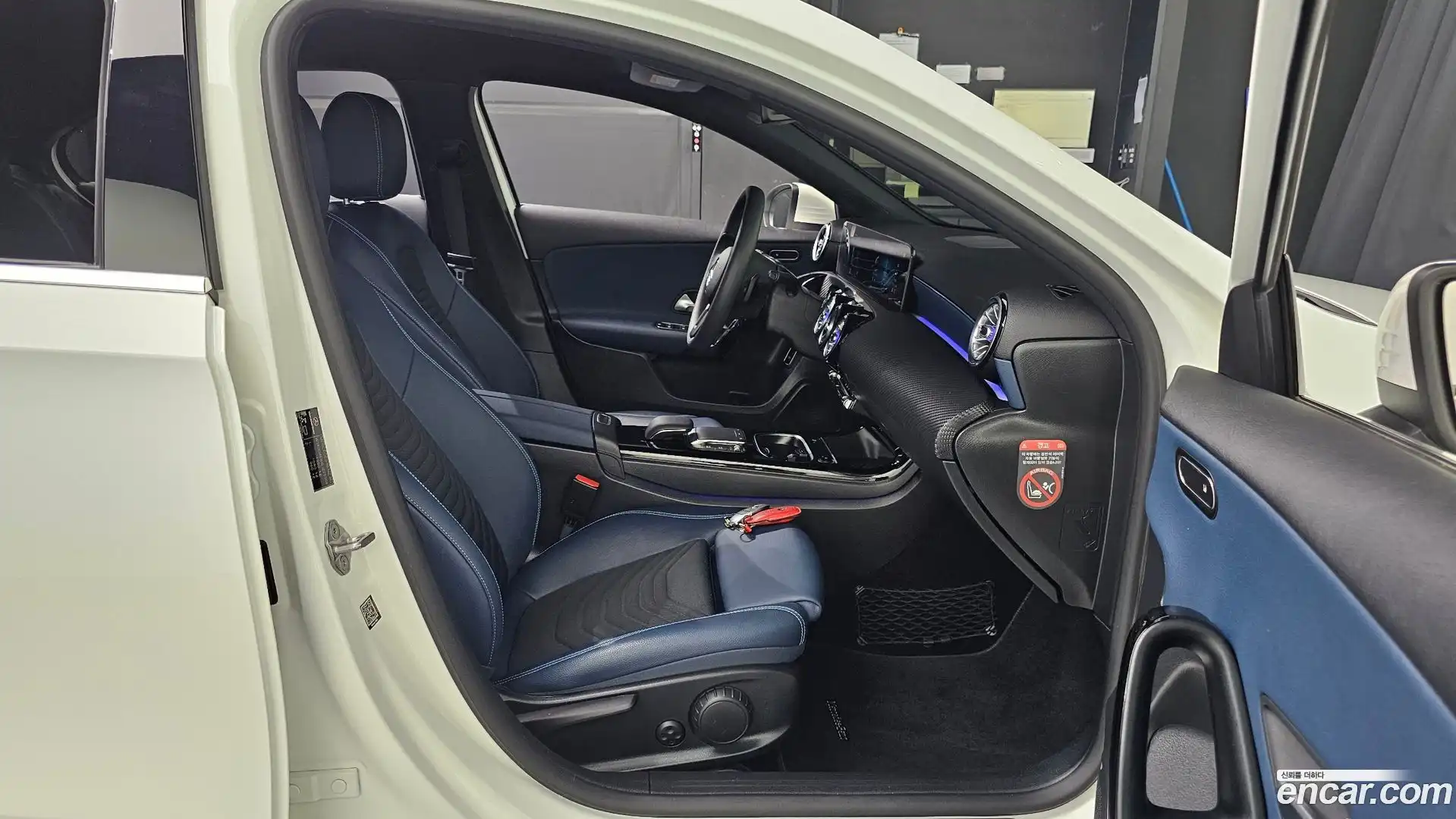A-Class Mercedes-Benz 2020.4-OPTION-016