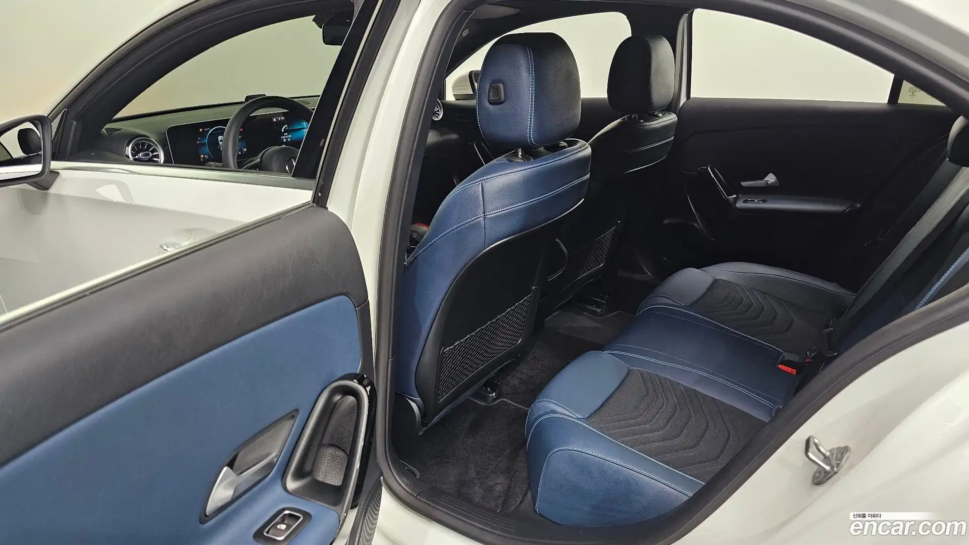 A-Class Mercedes-Benz 2020.4-INNER-036