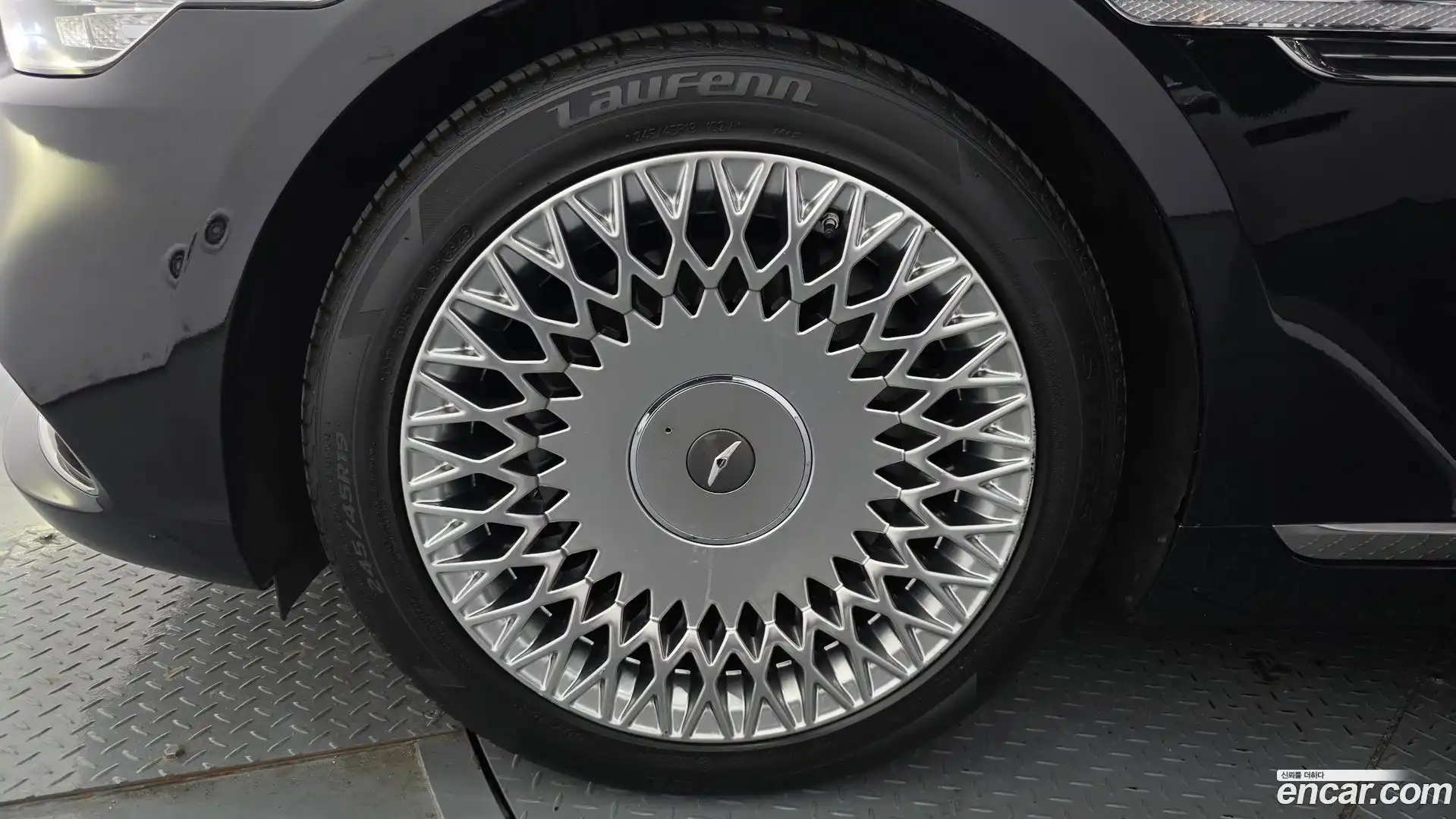 G90 Genesis 2019.10-OUTER-005