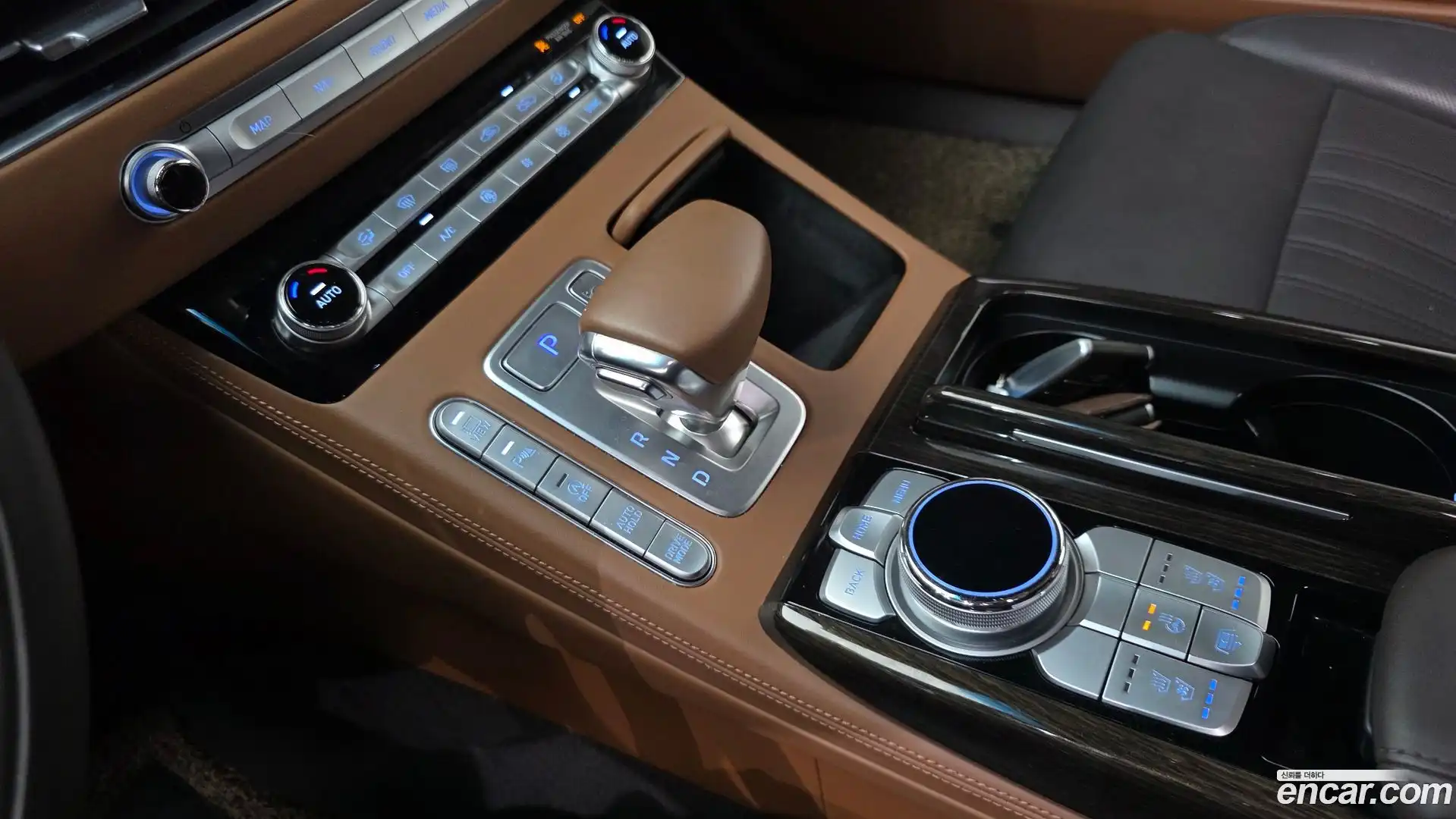 G90 Genesis 2019.10-INNER-009