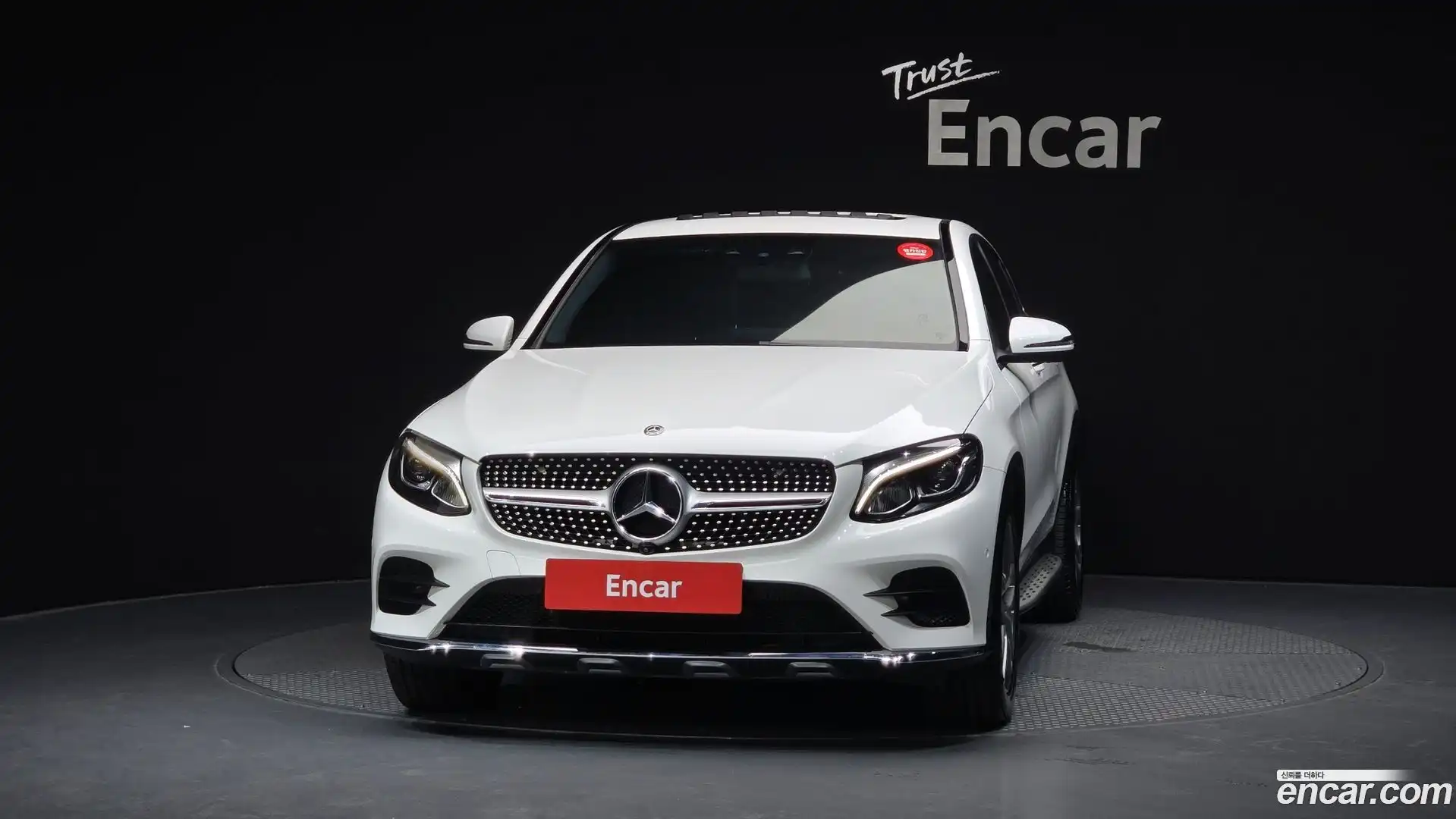 GLC-Class Mercedes-Benz 2018.0-OUTER-003