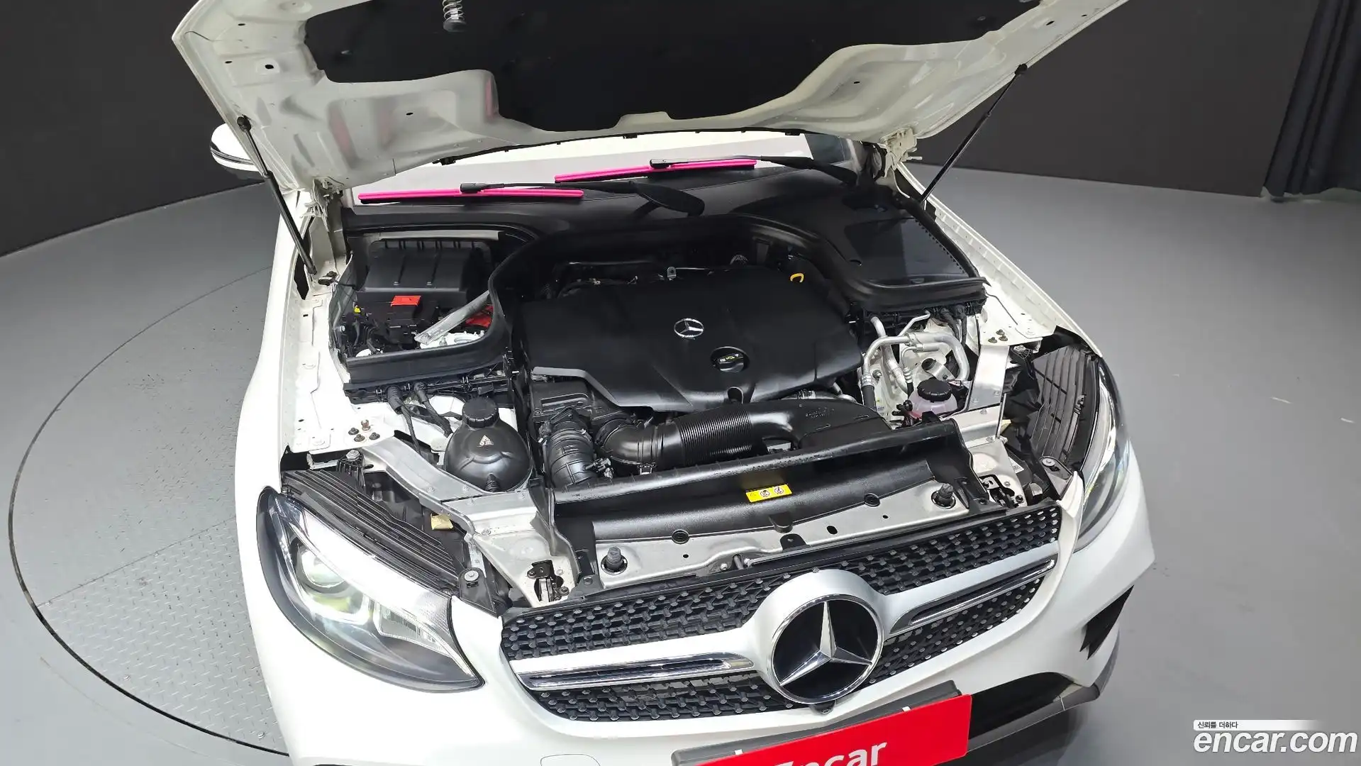 GLC-Class Mercedes-Benz 2018.0-OUTER-006