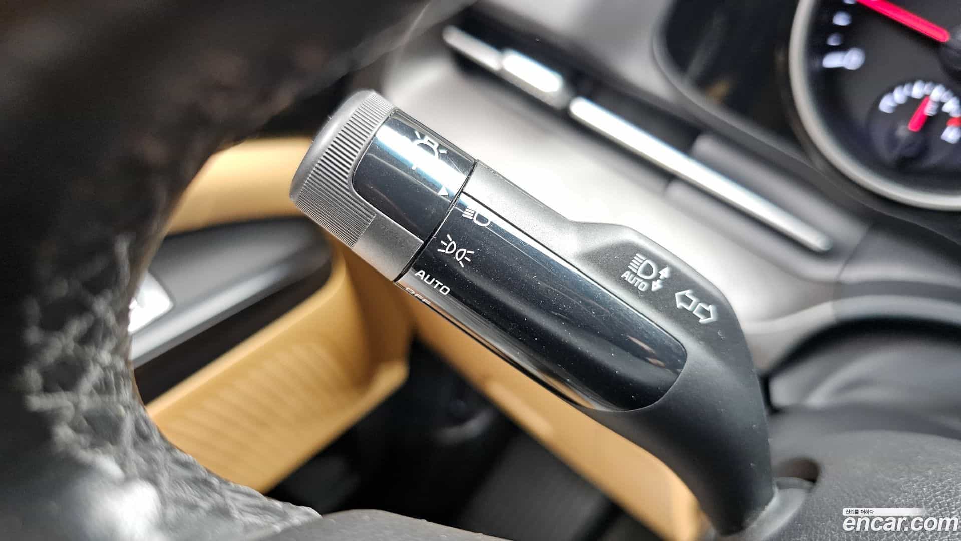 Canival Kia 2022.3-OPTION-040