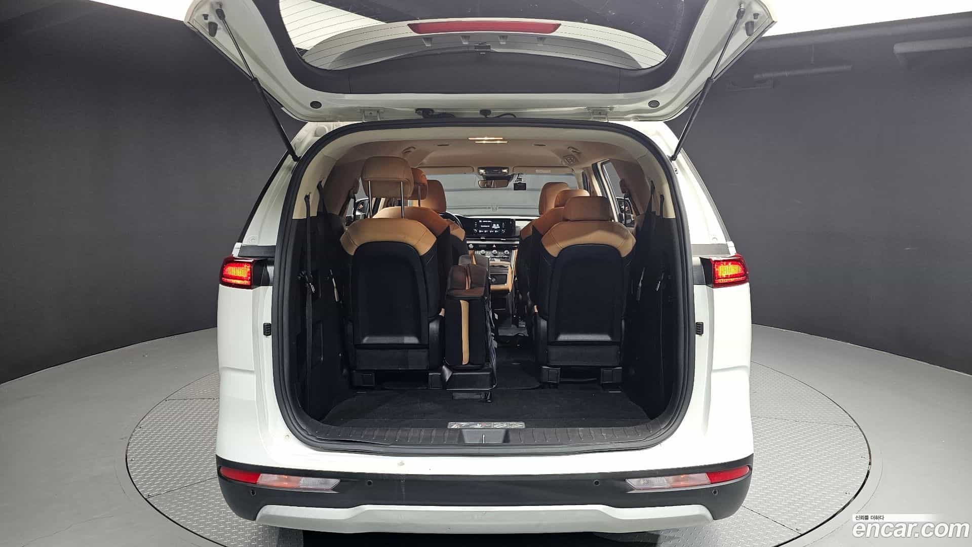 Canival Kia 2022.3-OPTION-043
