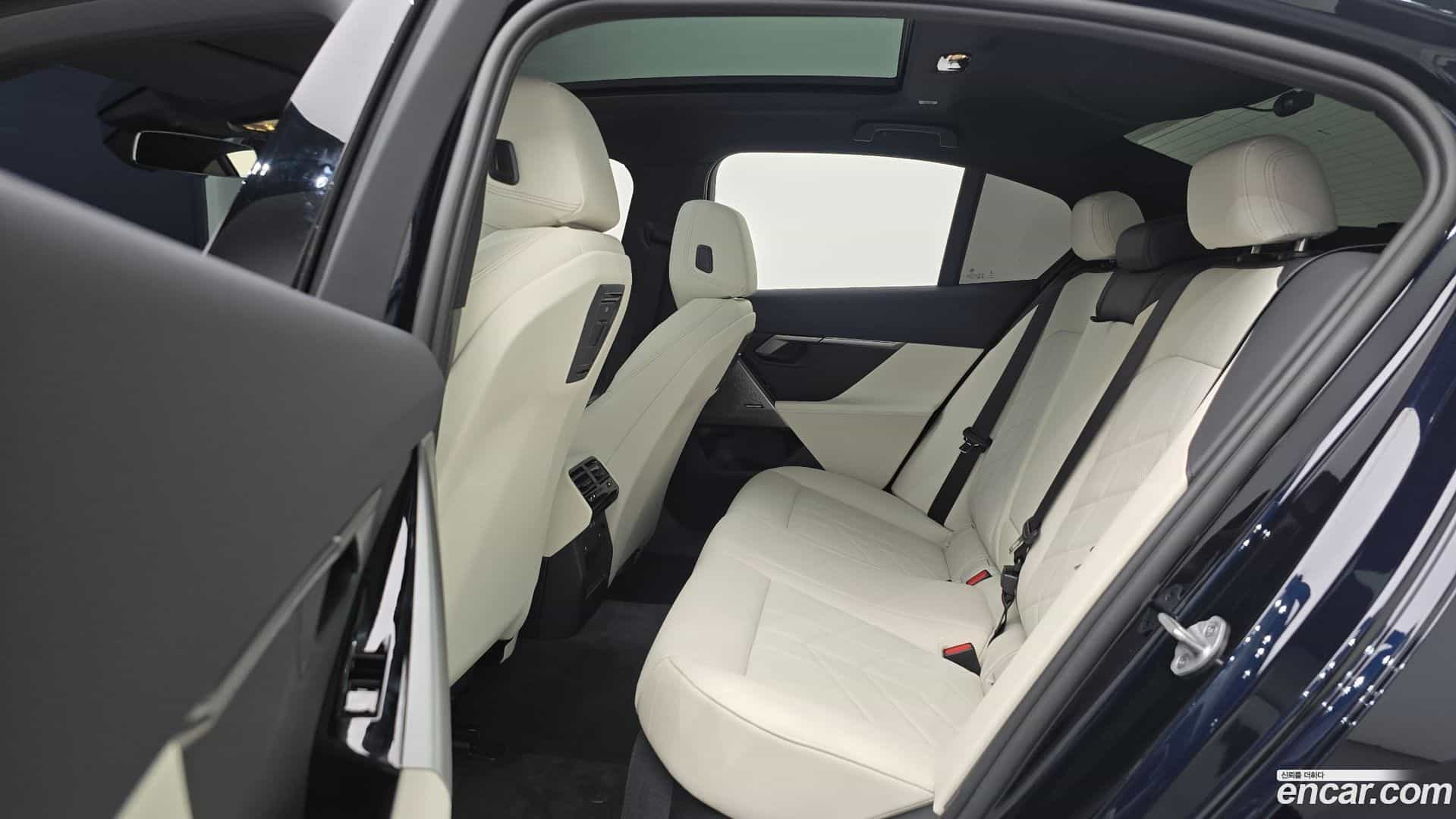5-Series BMW 2025.11-OPTION-016