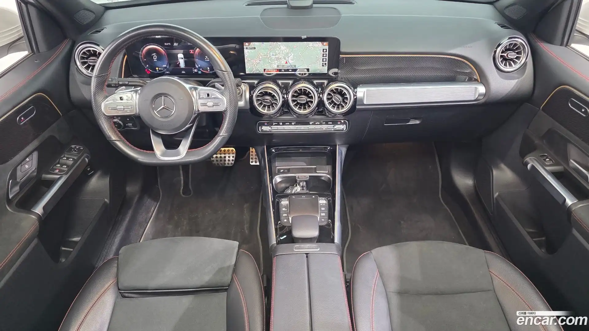 GLB-Class Mercedes-Benz 2022.4-INNER-007