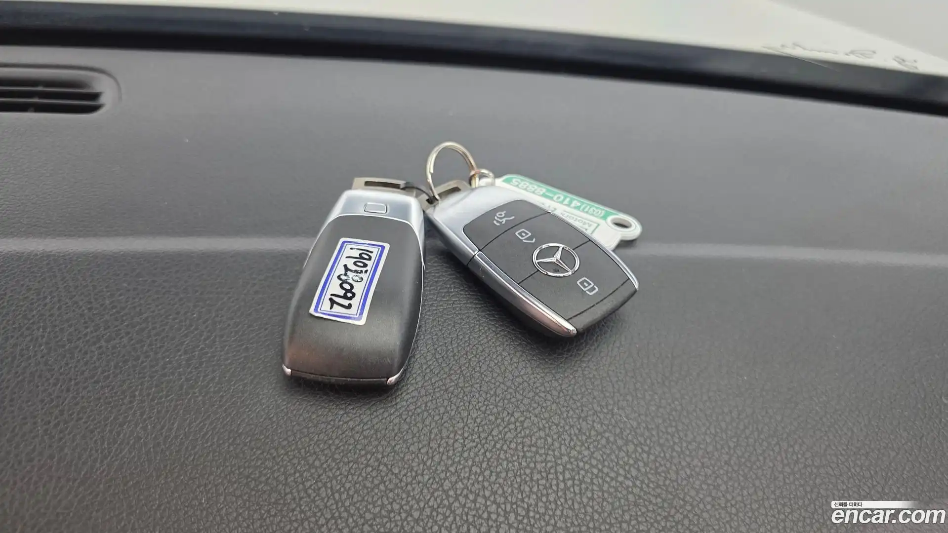 GLB-Class Mercedes-Benz 2022.4-OPTION-020