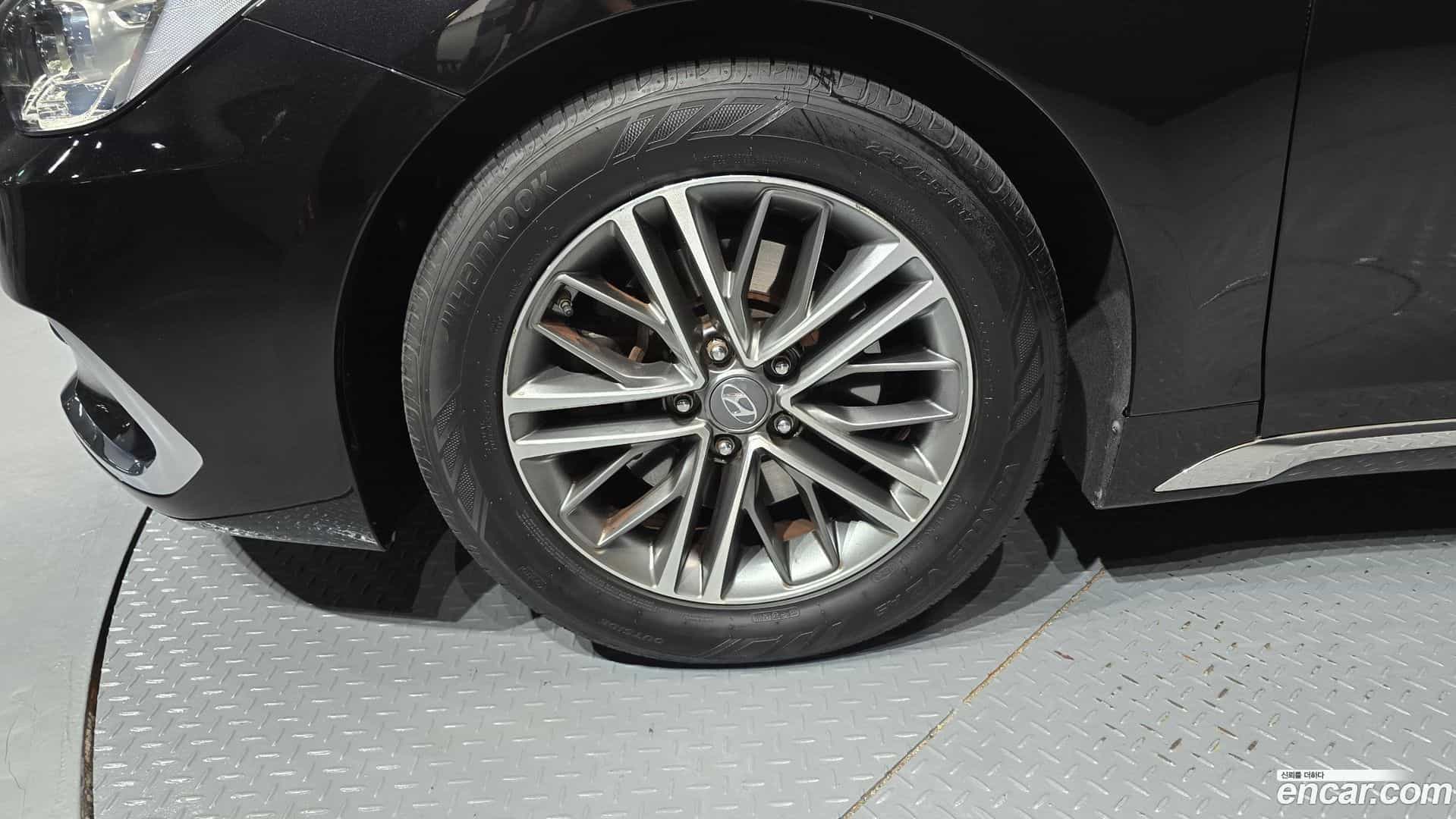 Grandeur Hyundai 2017.2-OUTER-005