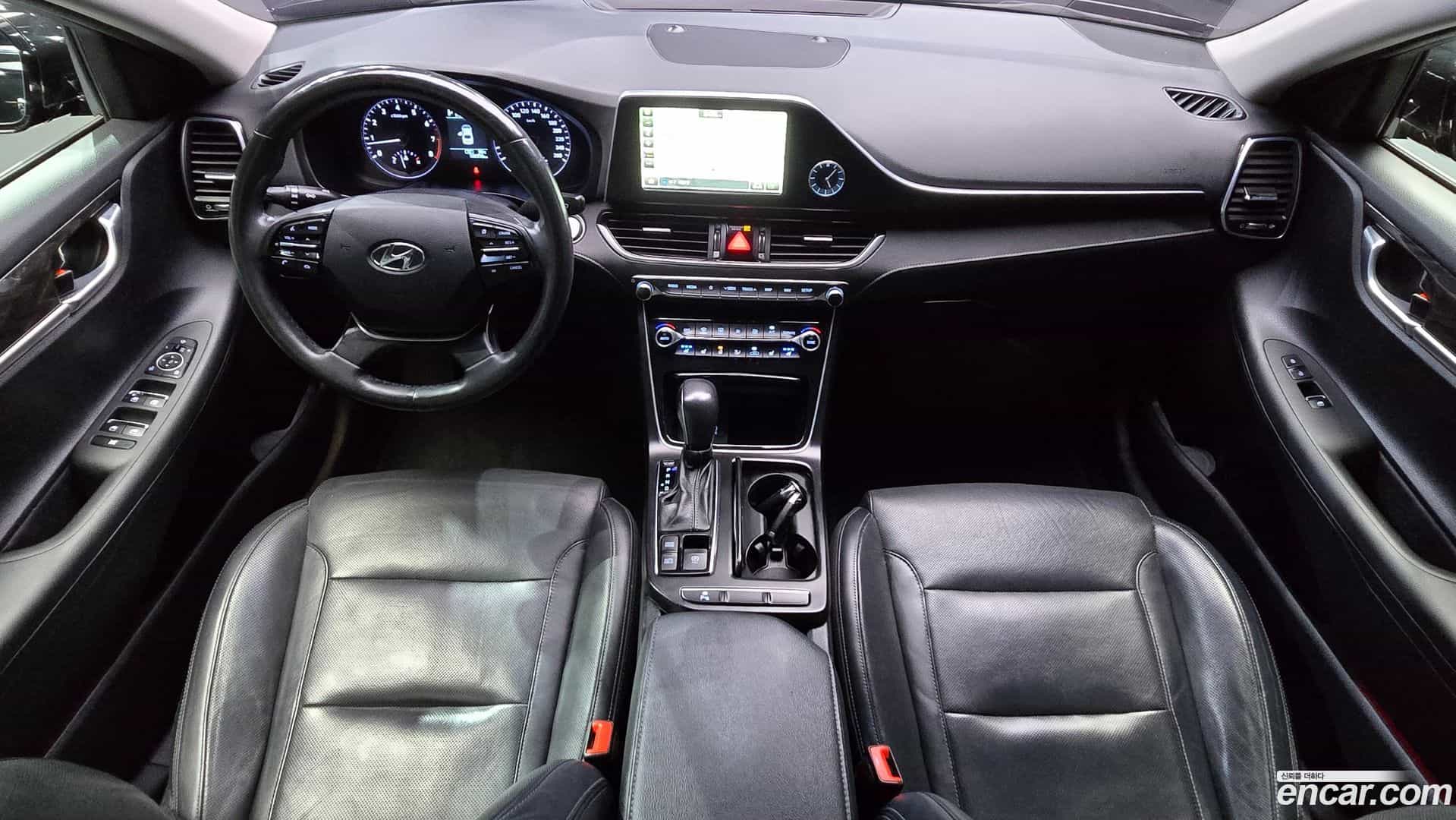 Grandeur Hyundai 2017.2-INNER-007
