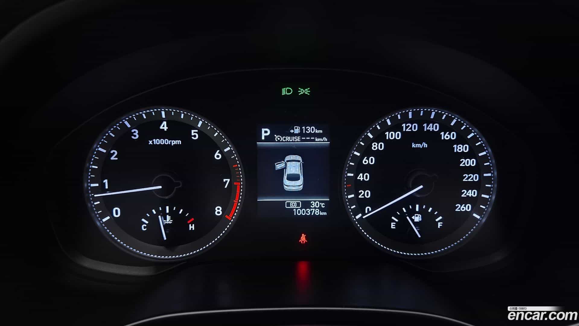 Grandeur Hyundai 2017.2-INNER-008