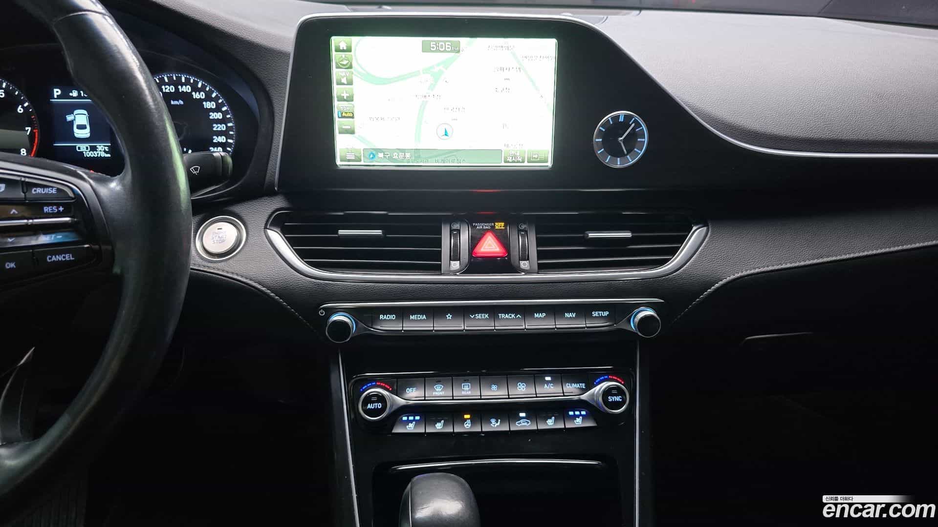 Grandeur Hyundai 2017.2-OPTION-017