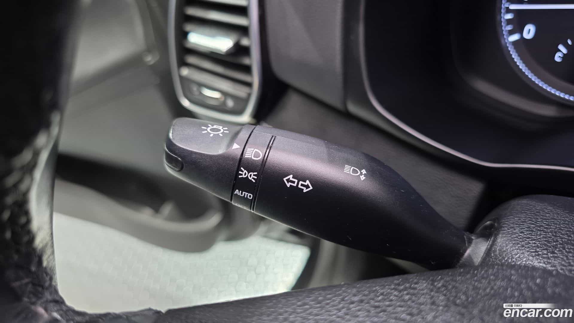 Grandeur Hyundai 2017.2-OPTION-046