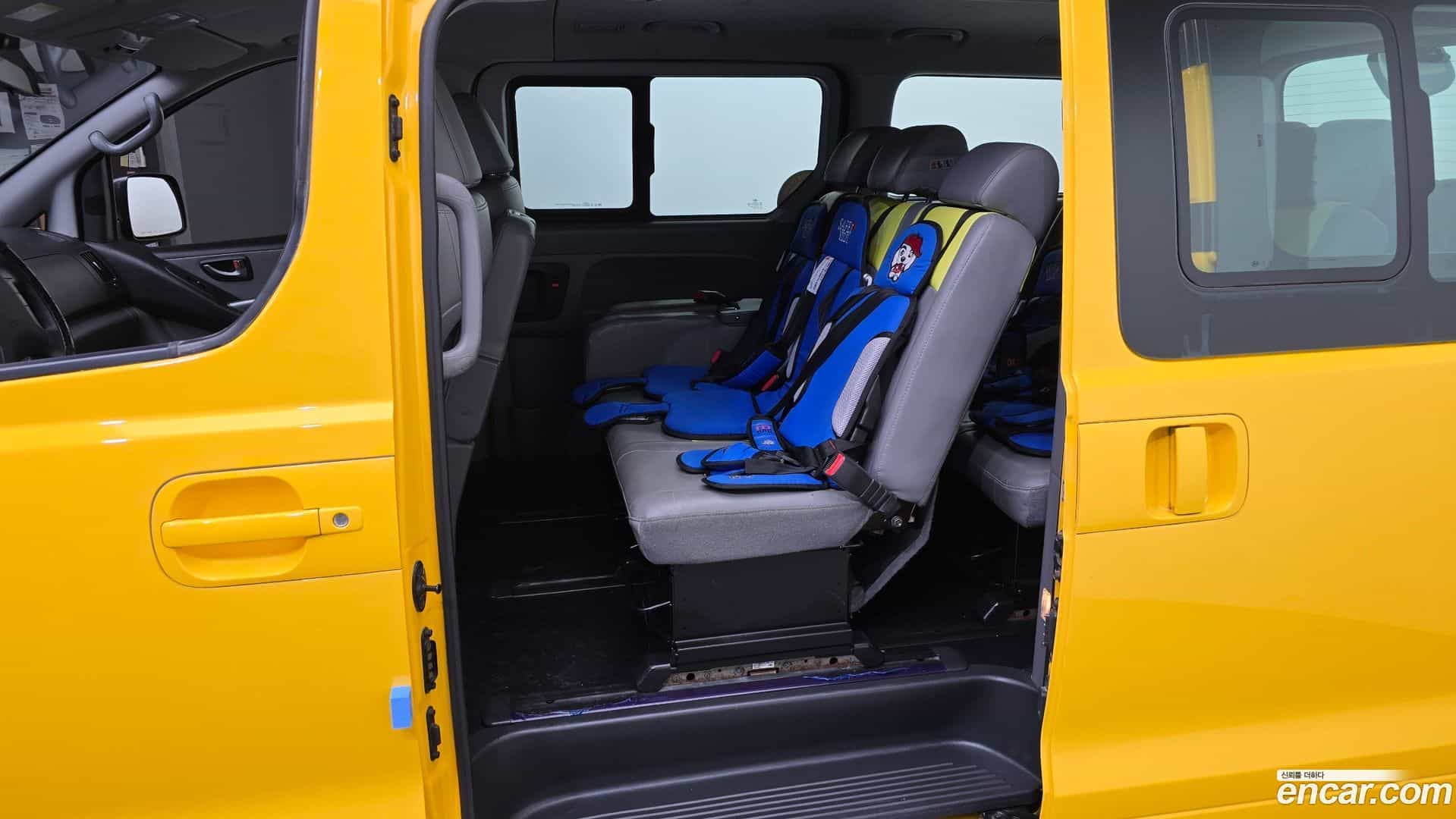 Starex Hyundai 2016.6-OPTION-015