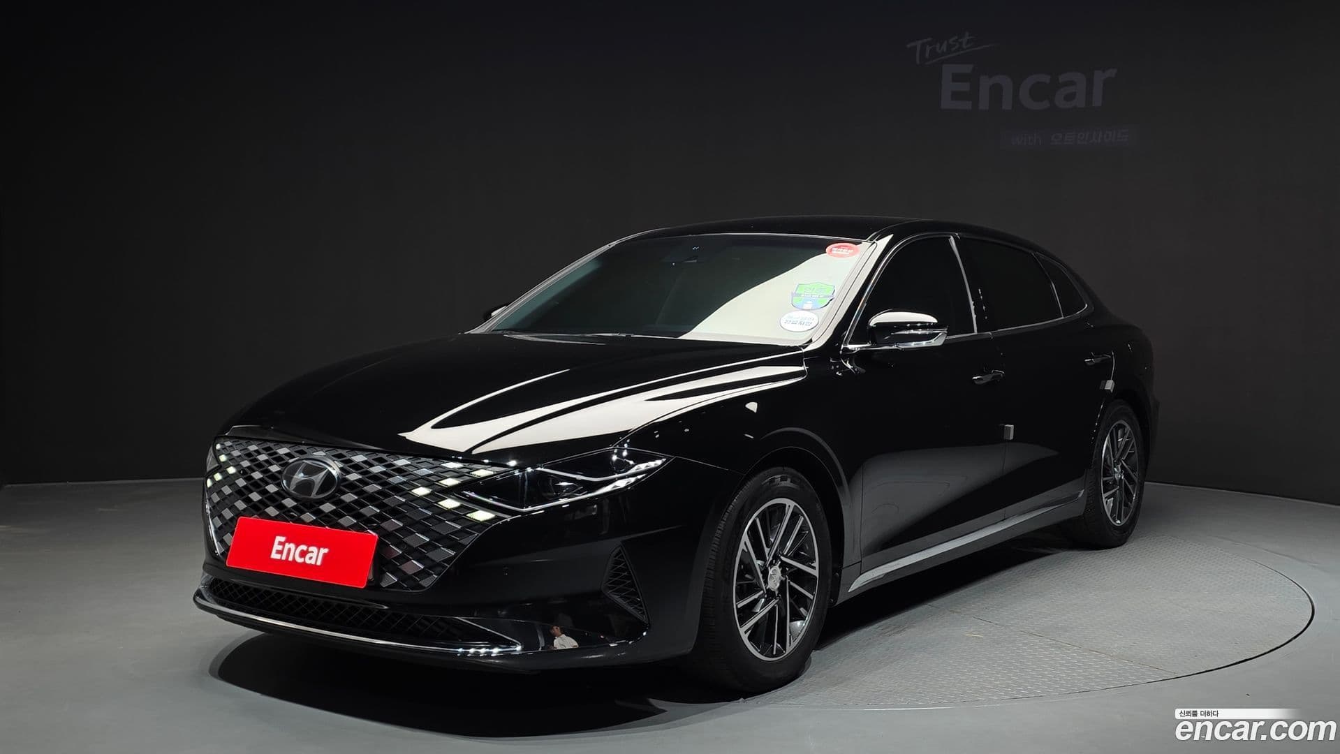 Main__Slider__Photo:Grandeur Hyundai 2020.3-0