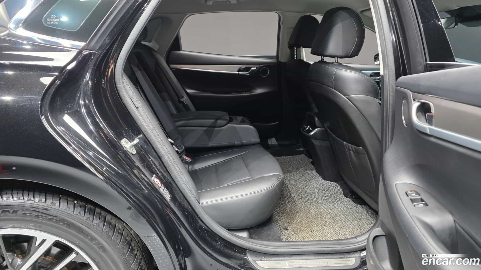Grandeur Hyundai 2020.3-OPTION-015