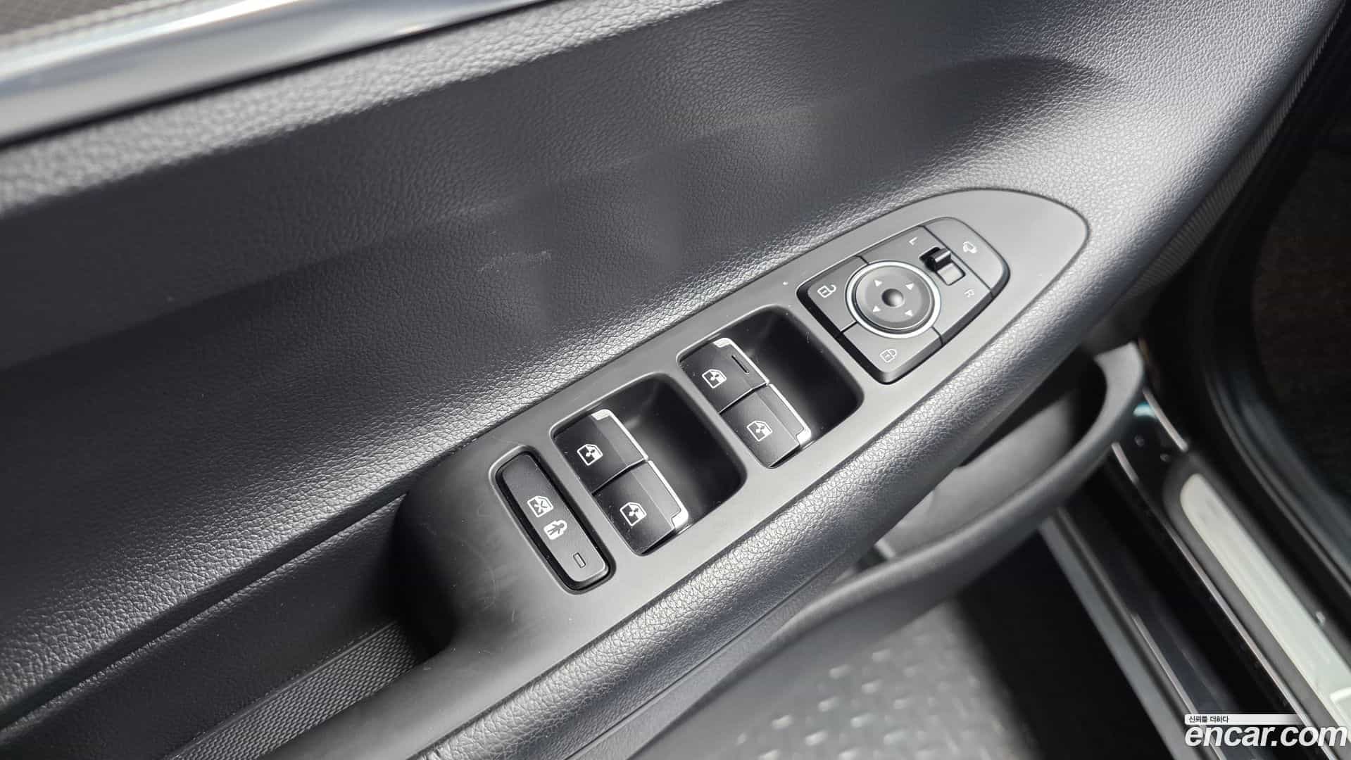 Grandeur Hyundai 2020.3-OPTION-022
