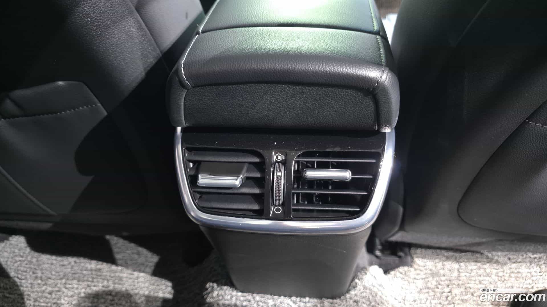 Grandeur Hyundai 2020.3-OPTION-024