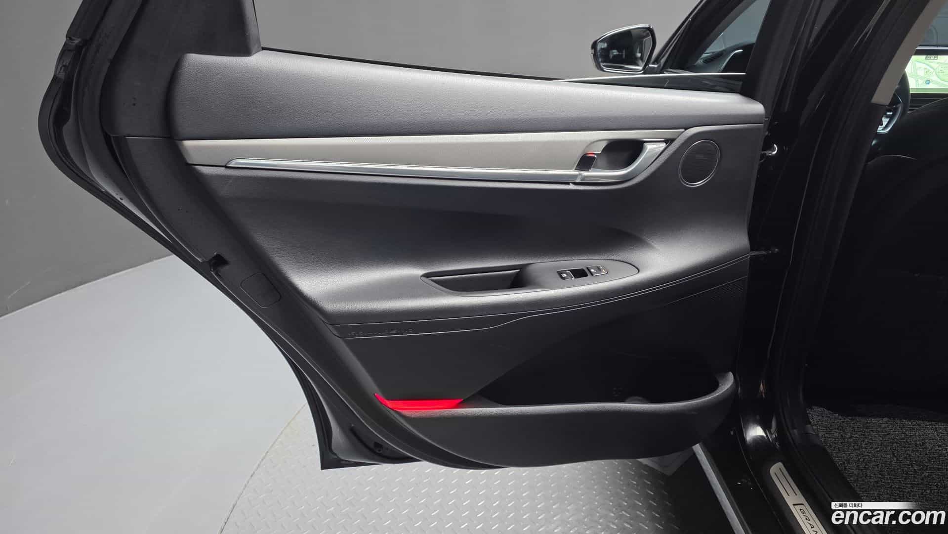 Grandeur Hyundai 2020.3-INNER-035