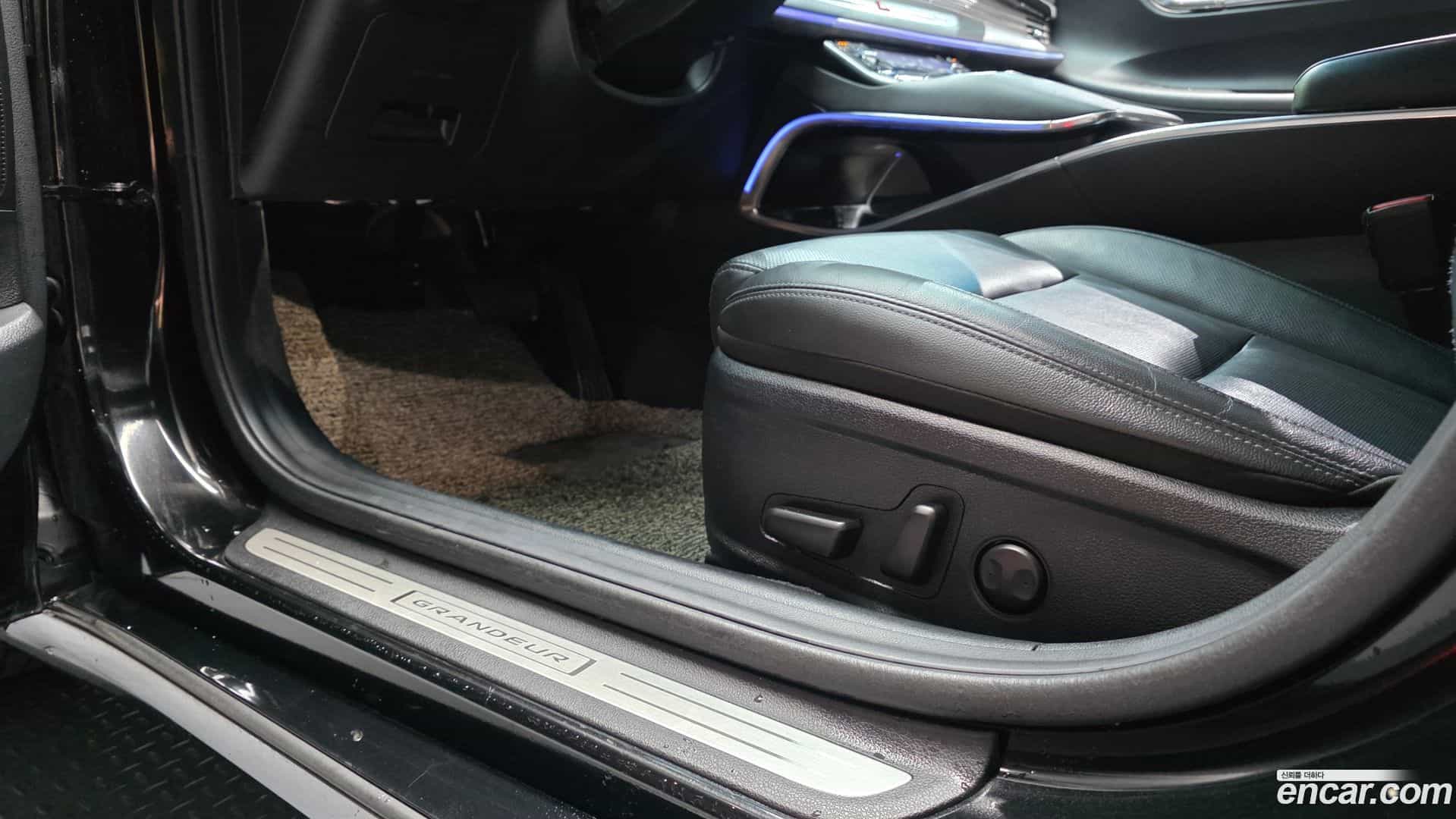 Grandeur Hyundai 2020.3-OPTION-041
