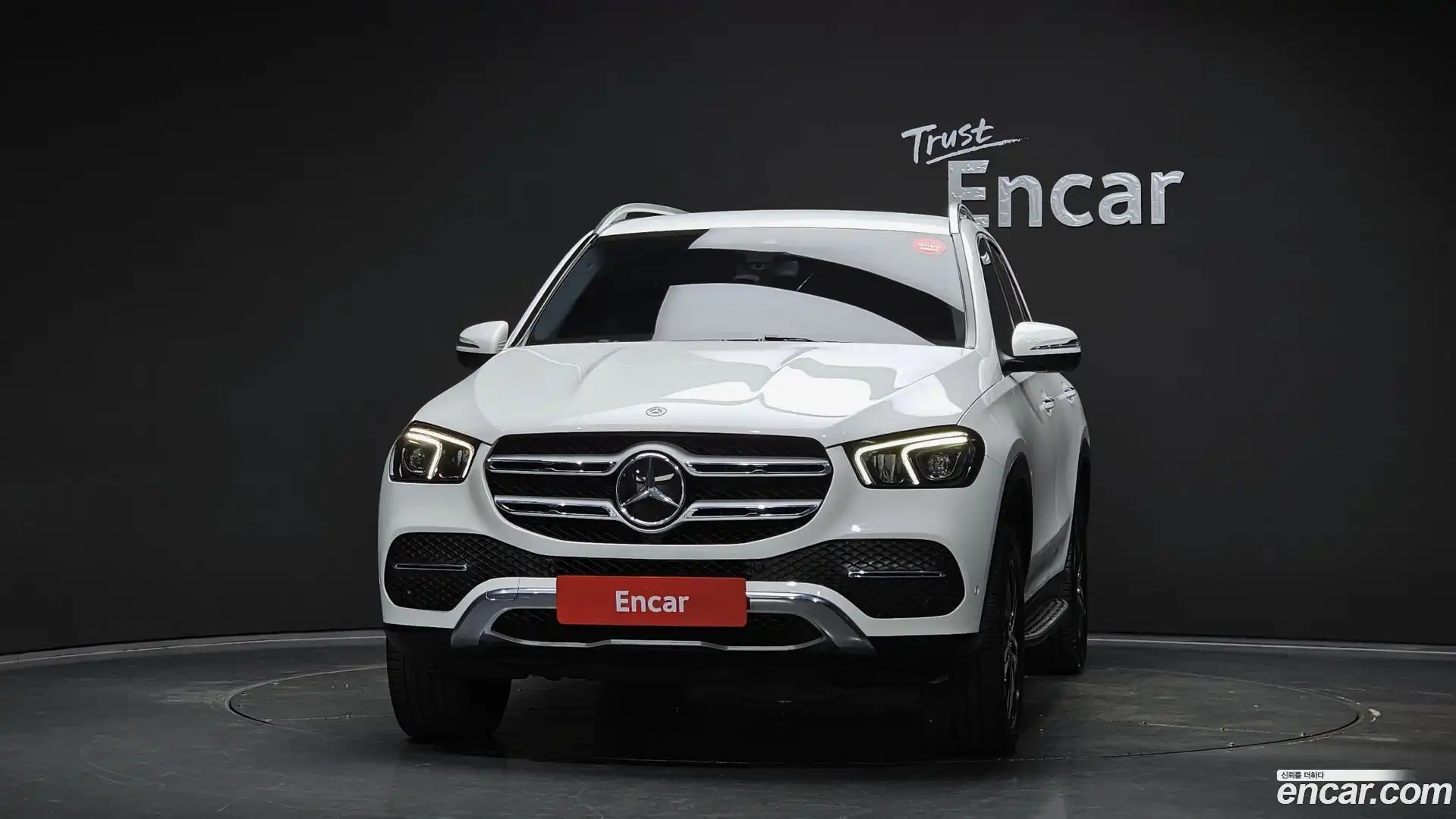 GLE-Class Mercedes-Benz 2019.9-OUTER-003