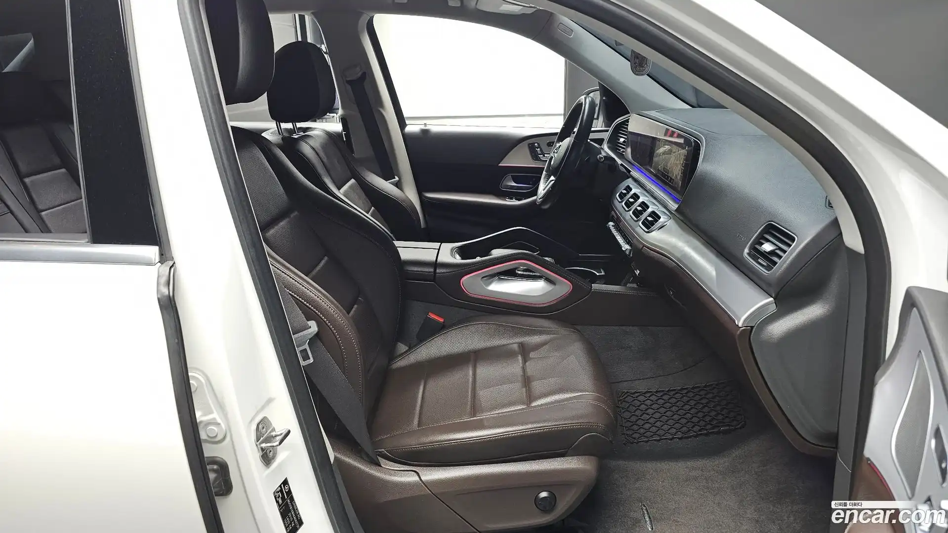 GLE-Class Mercedes-Benz 2019.9-INNER-010