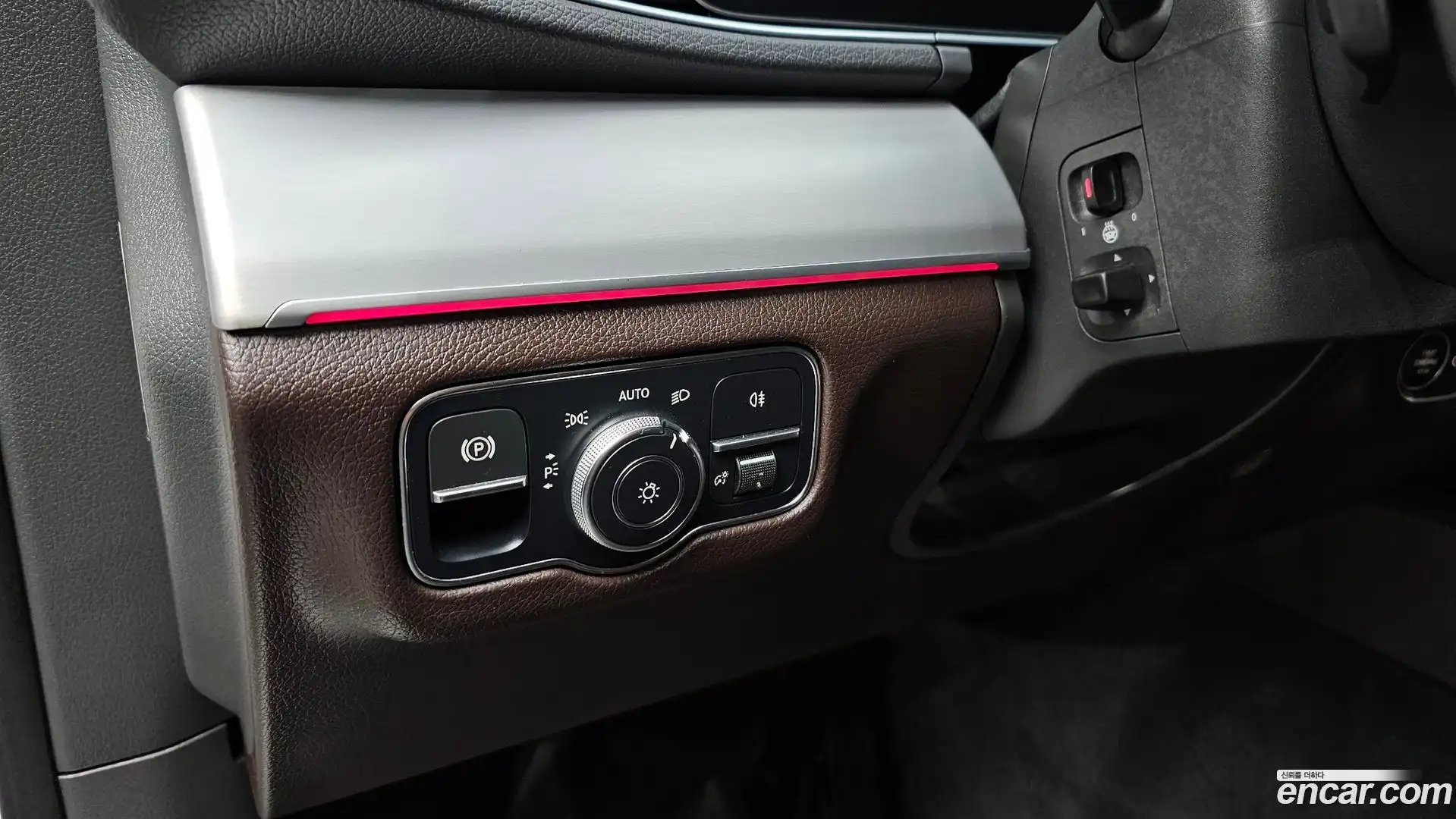 GLE-Class Mercedes-Benz 2019.9-OPTION-020