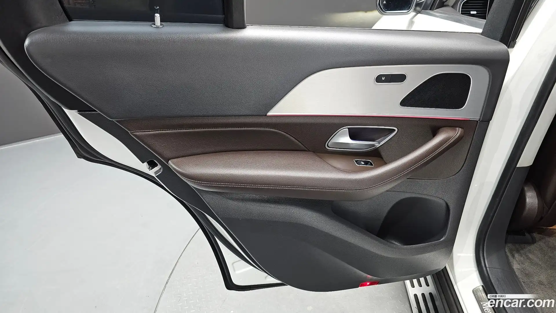GLE-Class Mercedes-Benz 2019.9-INNER-035