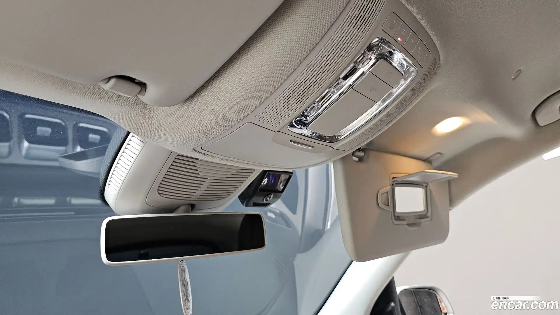 GLE-Class Mercedes-Benz 2019.9-OPTION-042