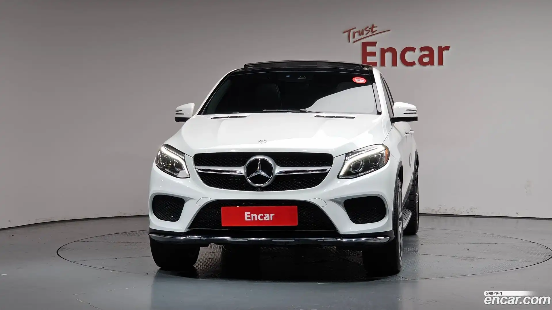 GLE-Class Mercedes-Benz 2016.10-OUTER-003
