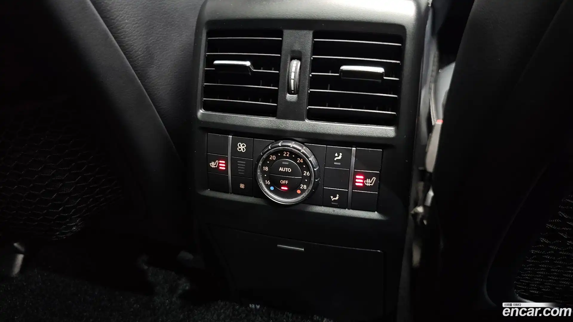 GLE-Class Mercedes-Benz 2016.10-OPTION-023