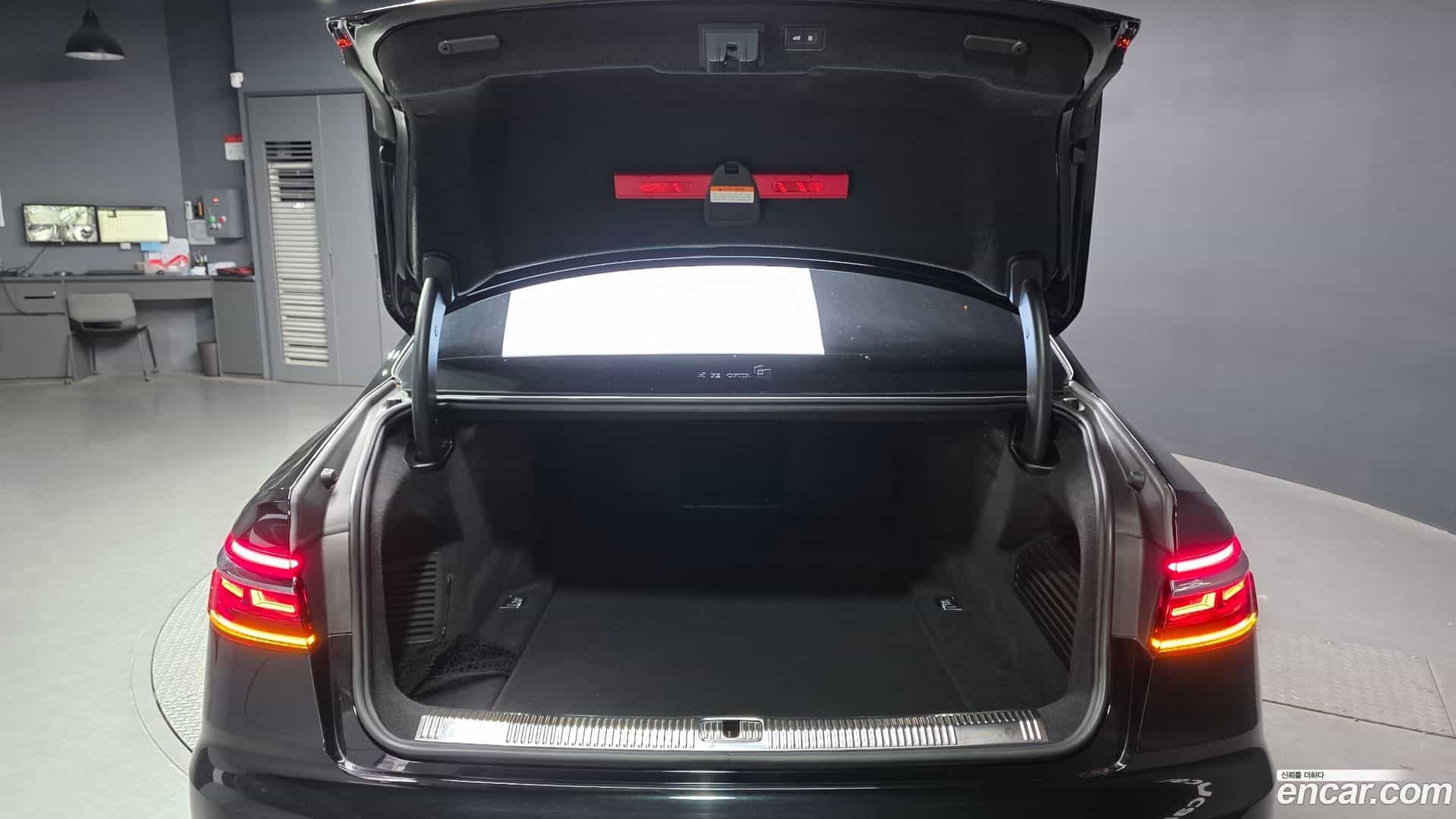 A8 Audi 2021.6-OPTION-024